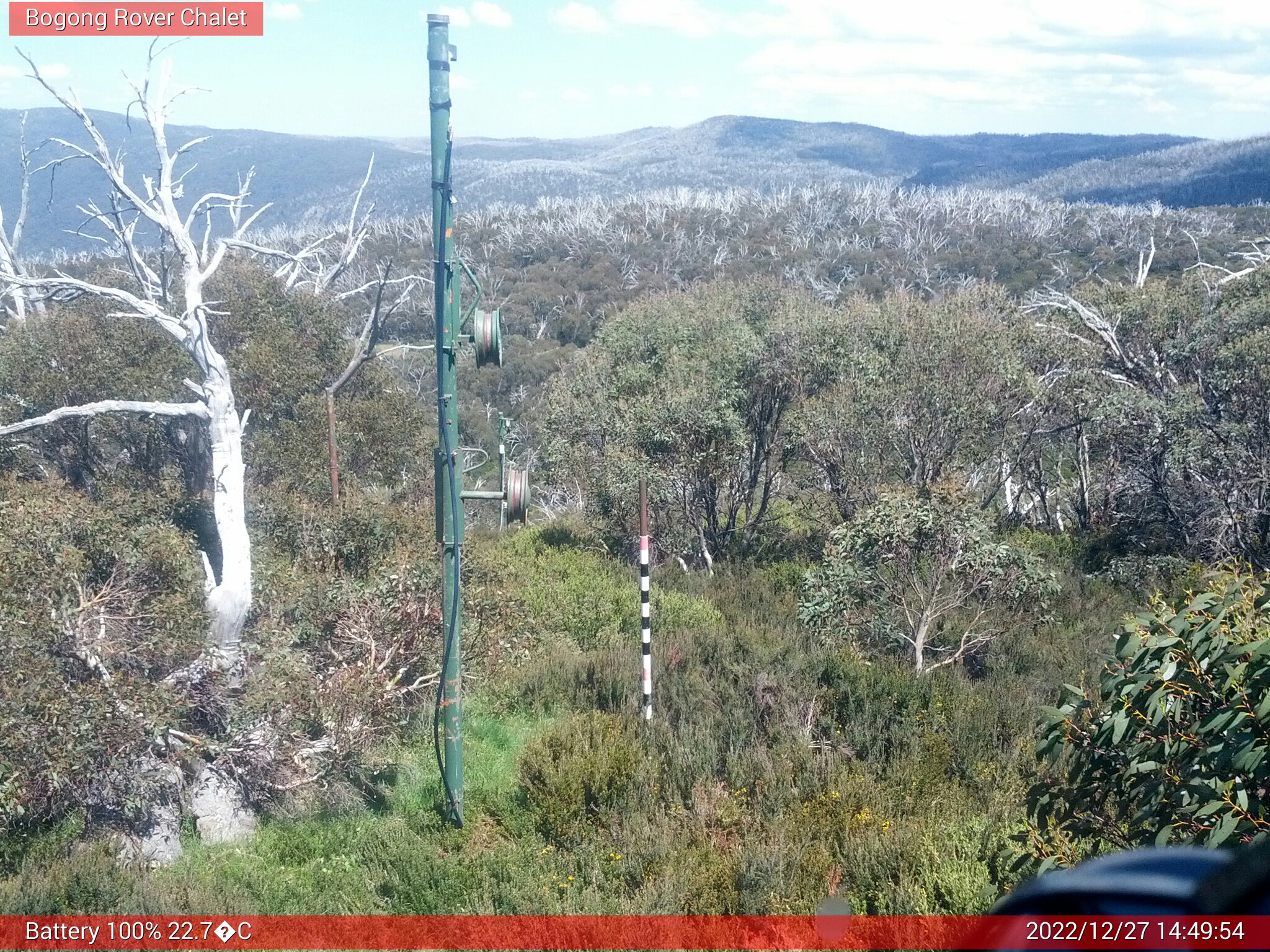 Bogong Web Cam 2:49pm Tuesday 27th of December 2022