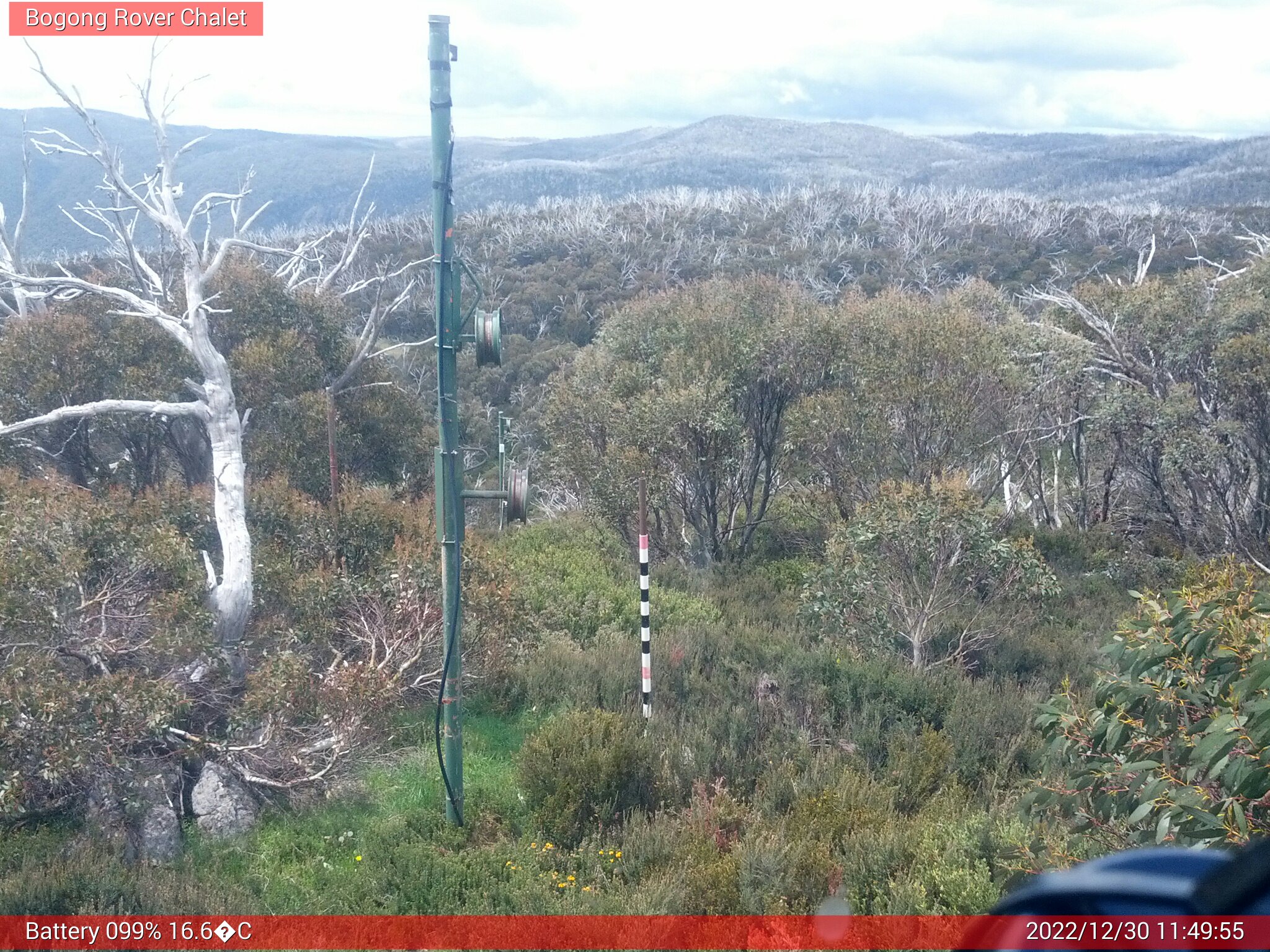 Bogong Web Cam 11:49am Friday 30th of December 2022