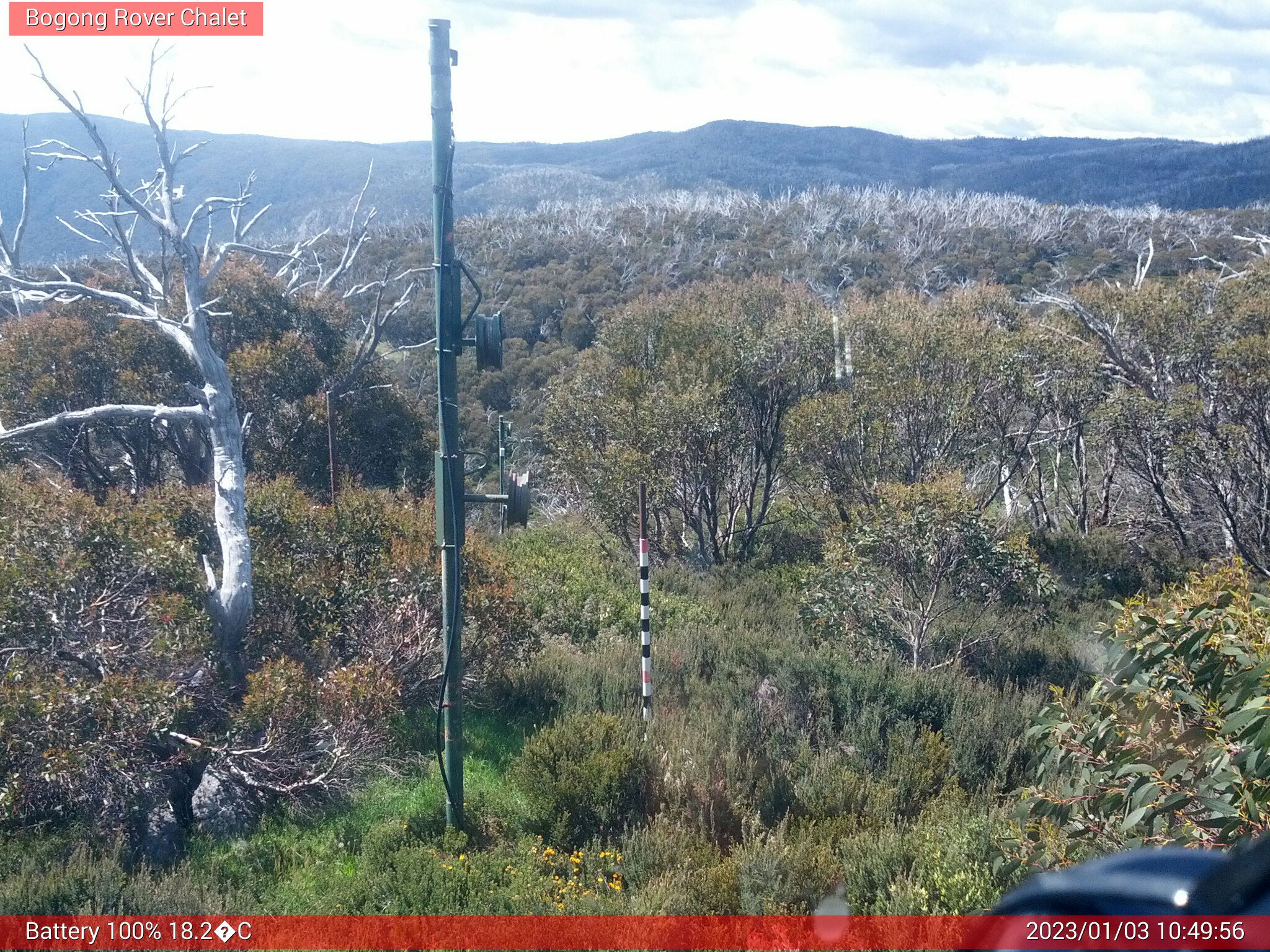 Bogong Web Cam 10:49am Tuesday 3rd of January 2023