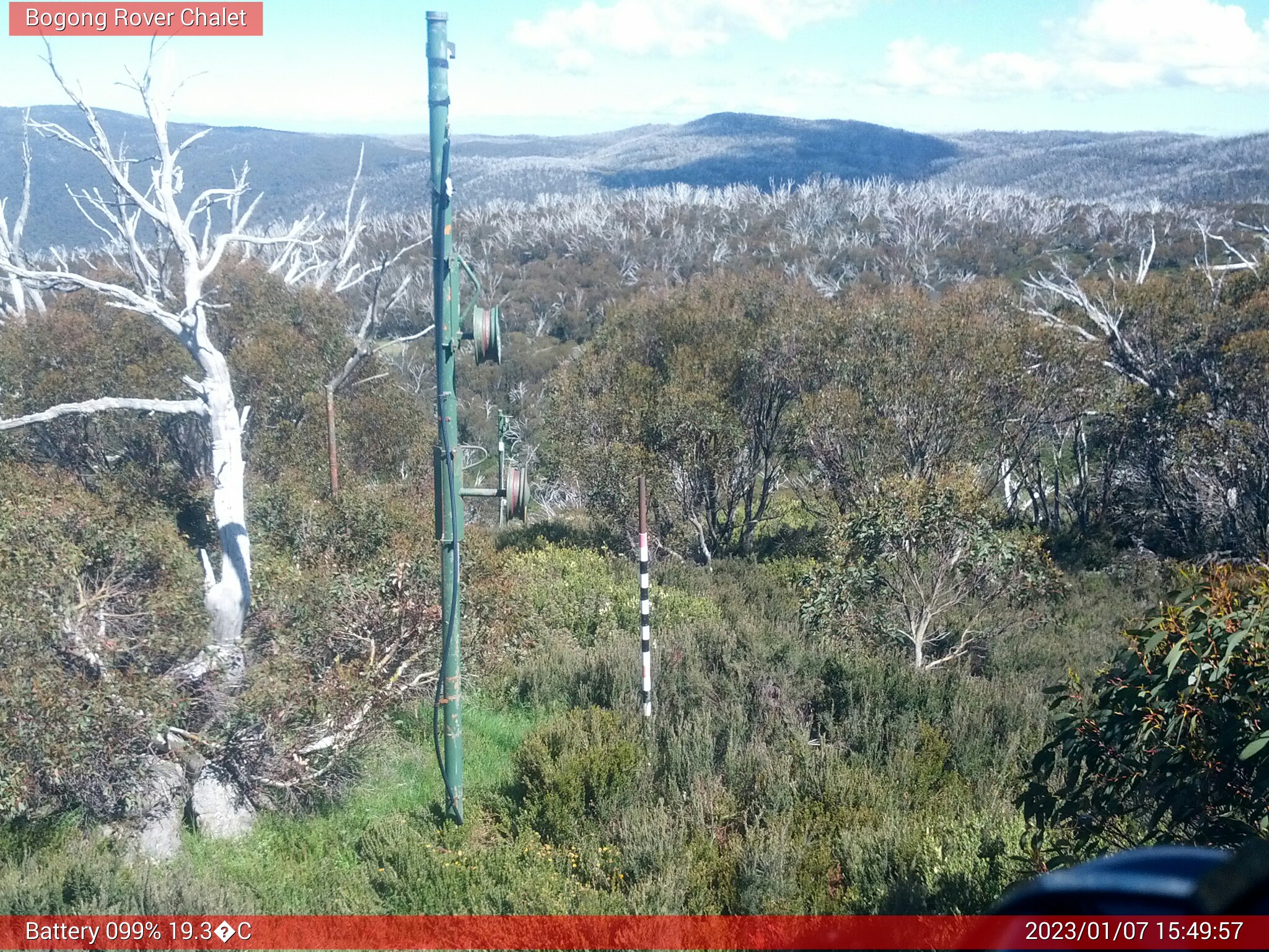 Bogong Web Cam 3:49pm Saturday 7th of January 2023