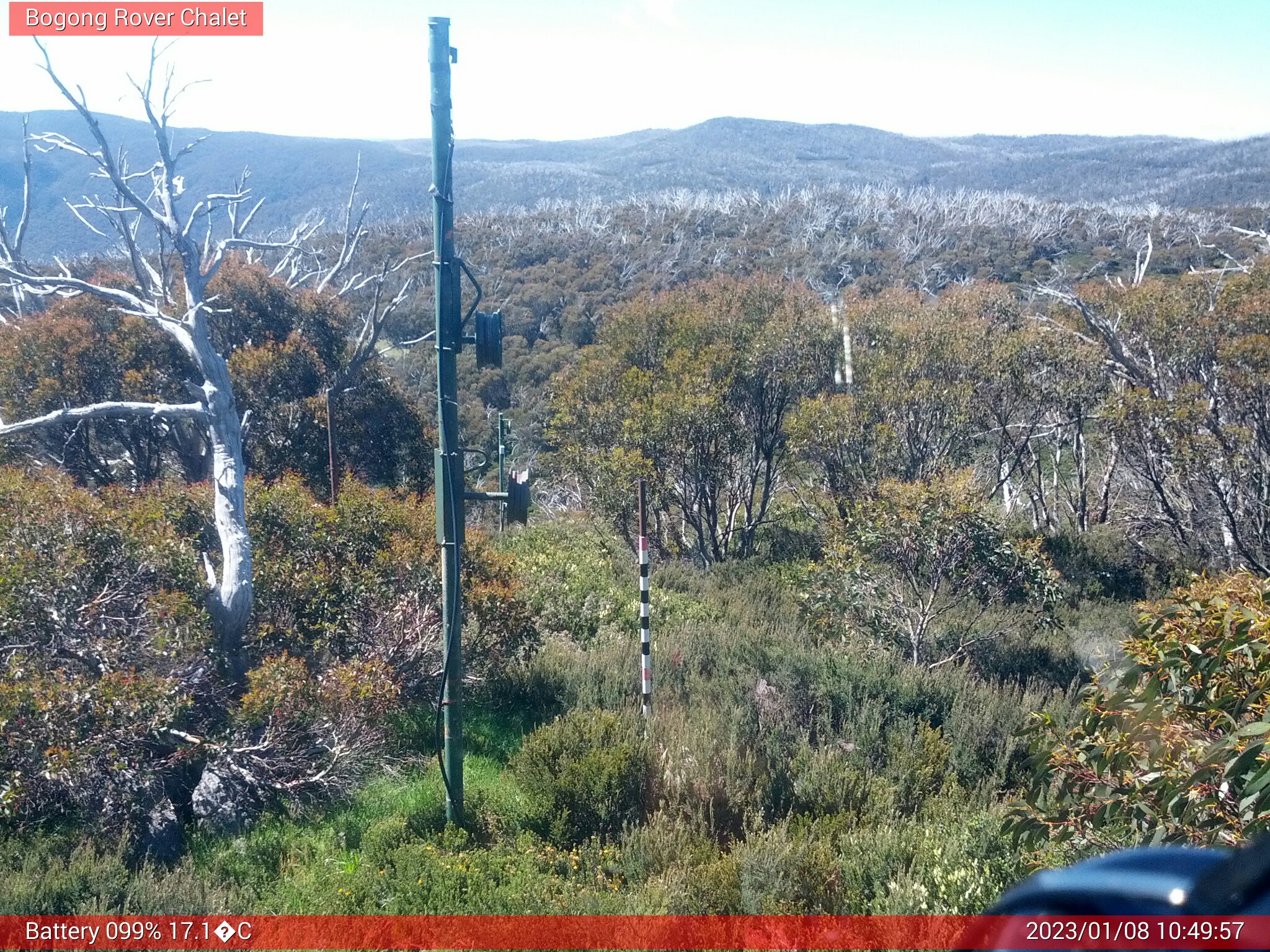 Bogong Web Cam 10:49am Sunday 8th of January 2023