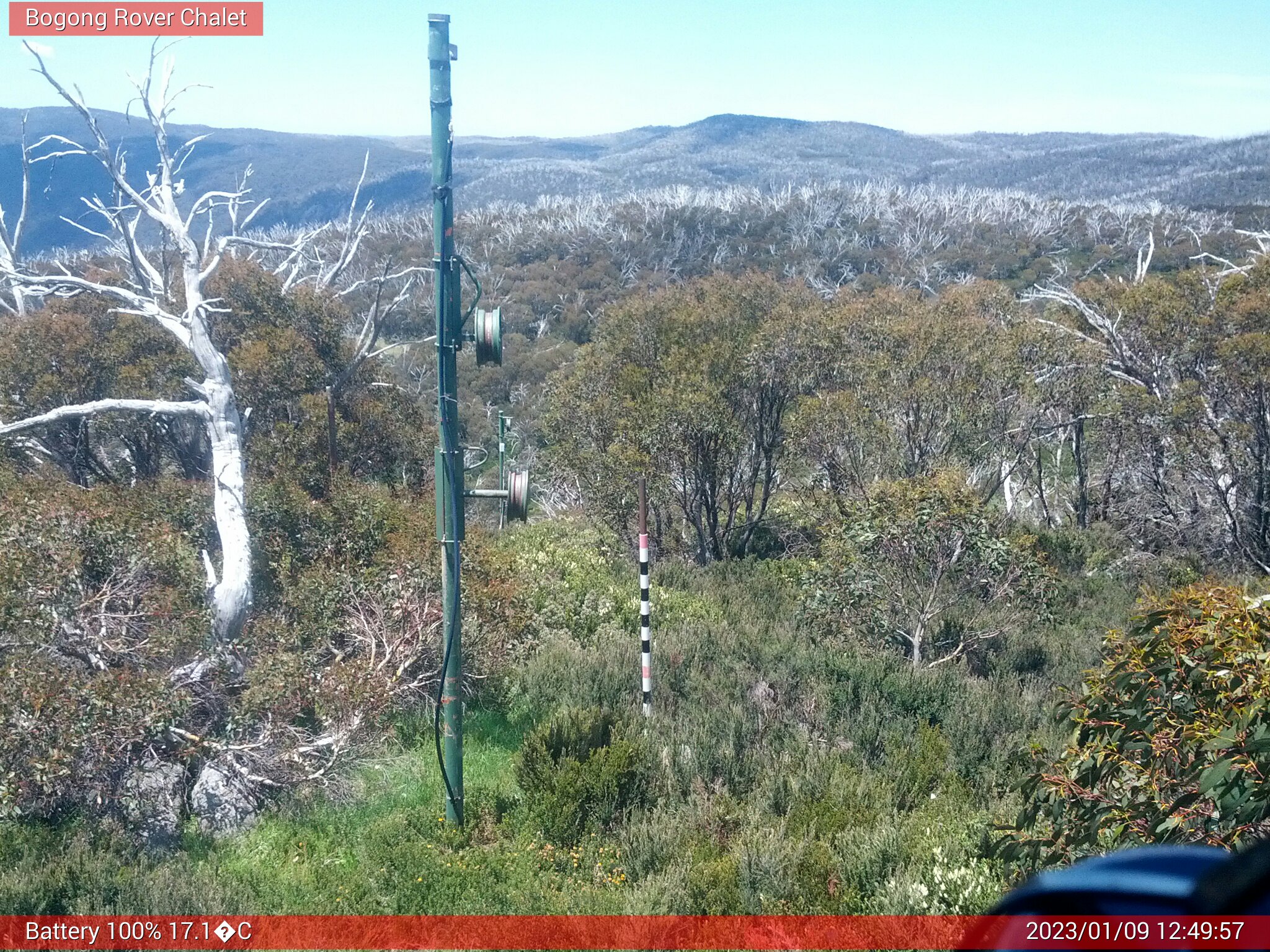 Bogong Web Cam 12:49pm Monday 9th of January 2023