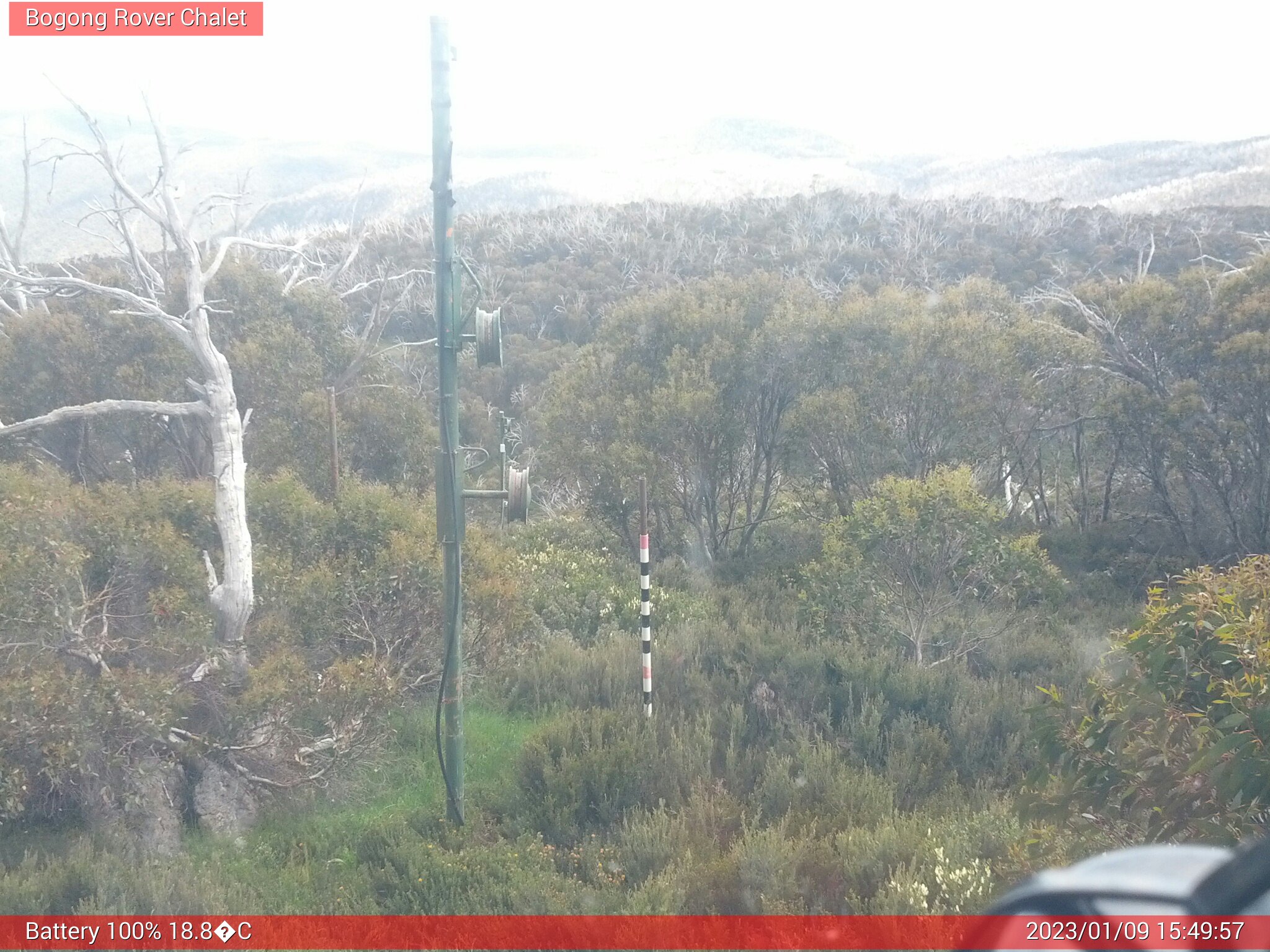 Bogong Web Cam 3:49pm Monday 9th of January 2023