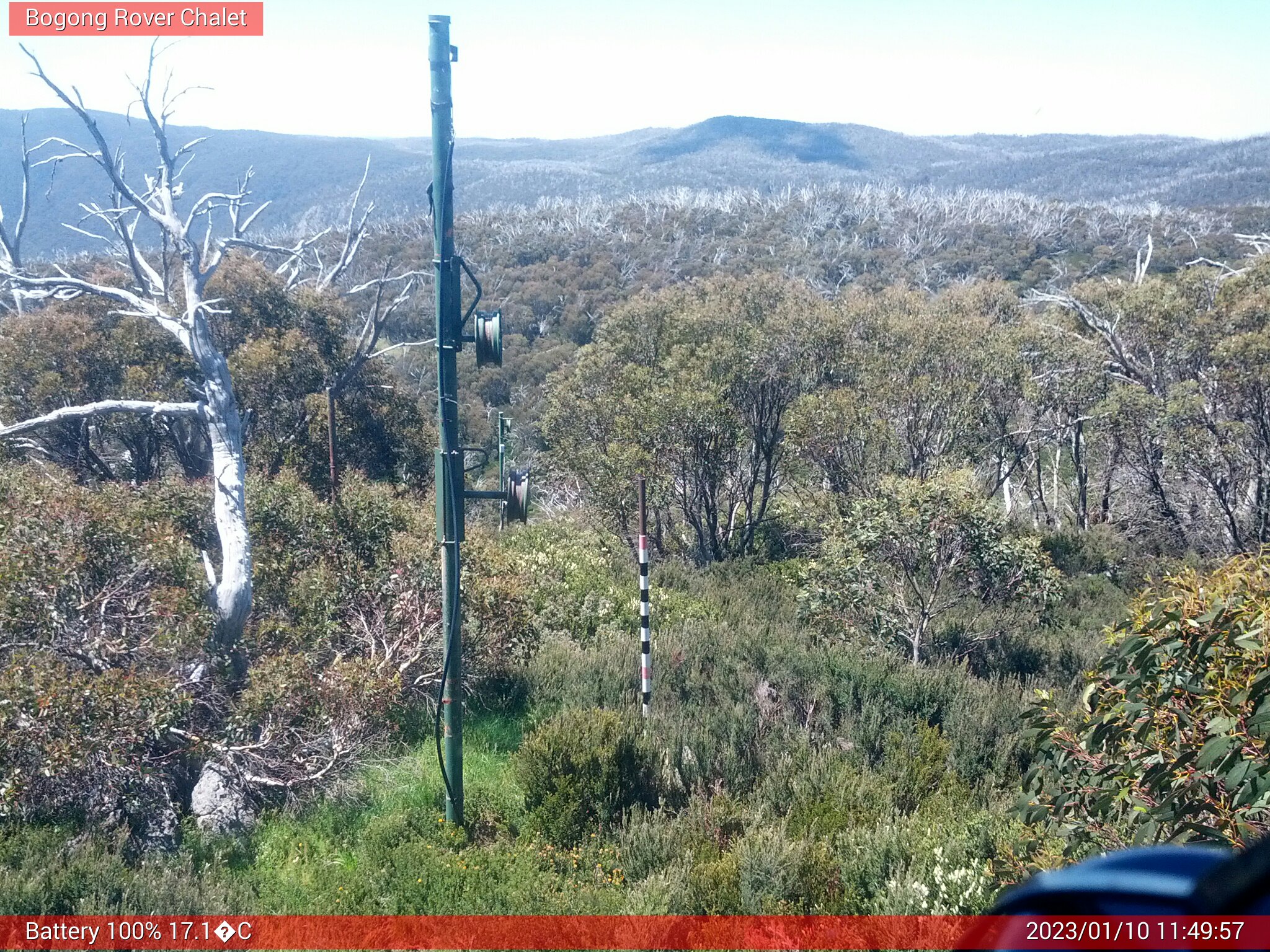 Bogong Web Cam 11:49am Tuesday 10th of January 2023