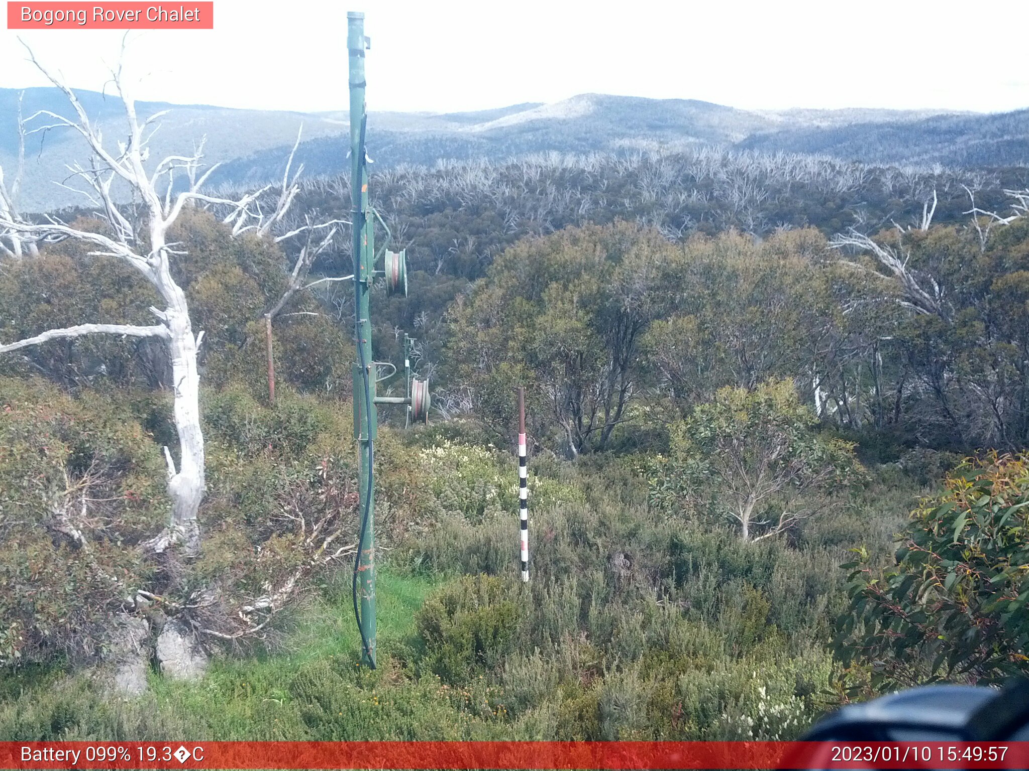 Bogong Web Cam 3:49pm Tuesday 10th of January 2023