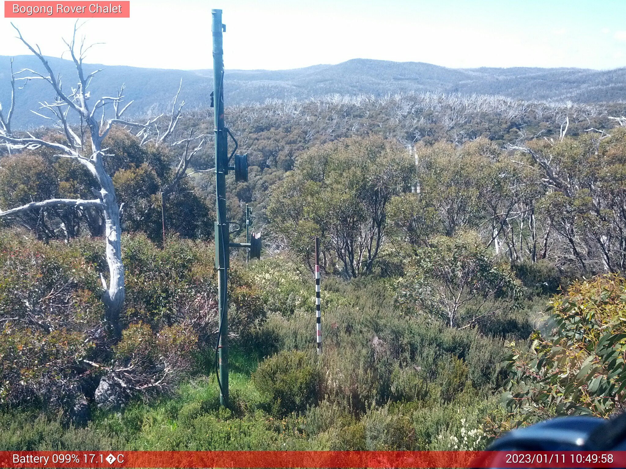 Bogong Web Cam 10:49am Wednesday 11th of January 2023