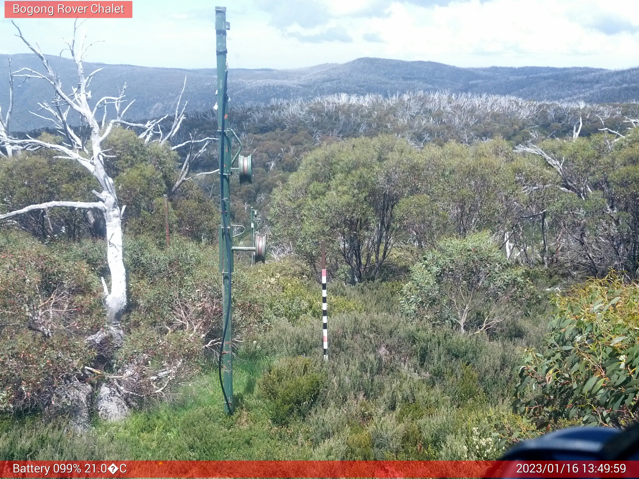 Bogong Web Cam 1:49pm Monday 16th of January 2023