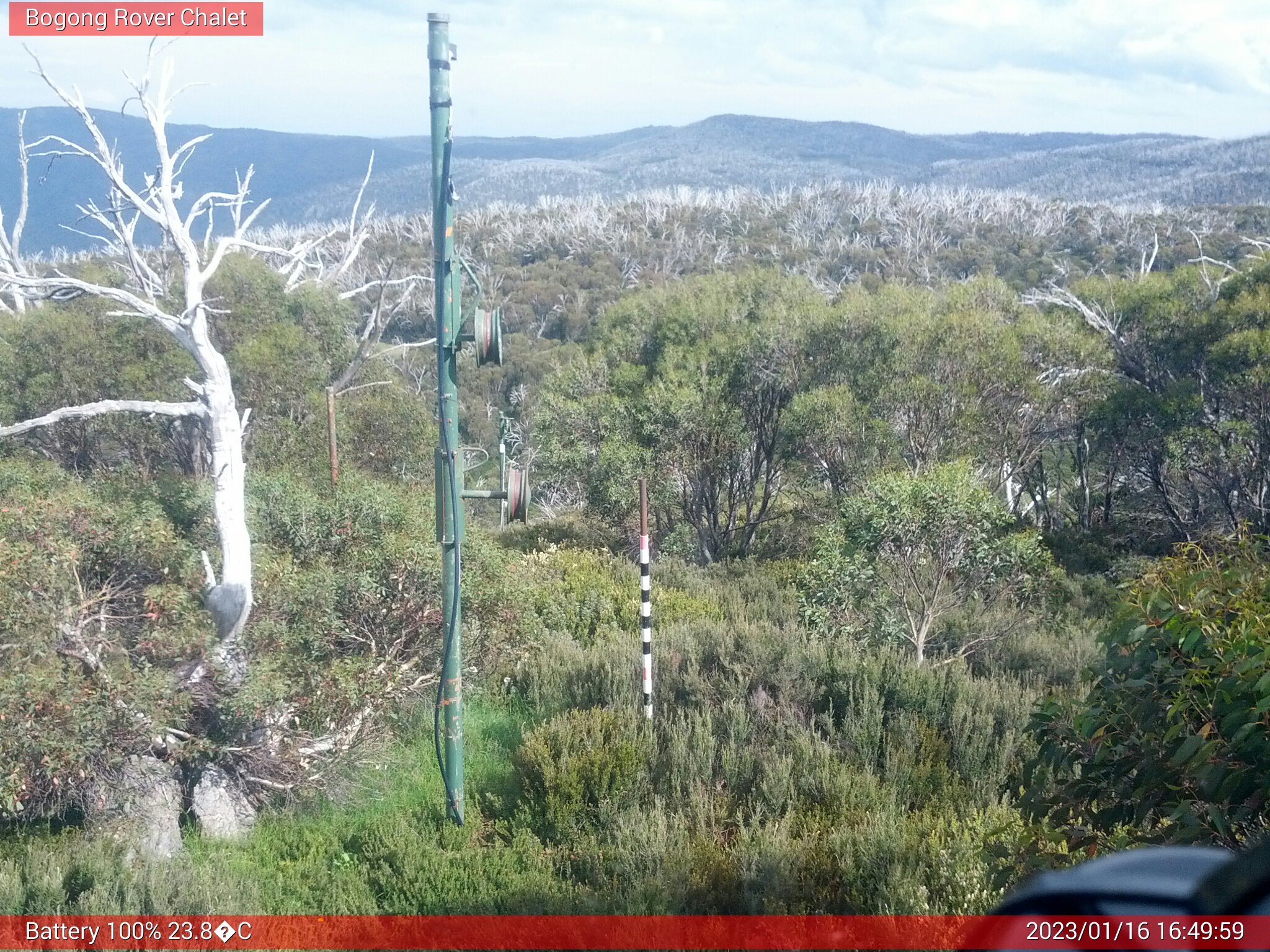 Bogong Web Cam 4:49pm Monday 16th of January 2023