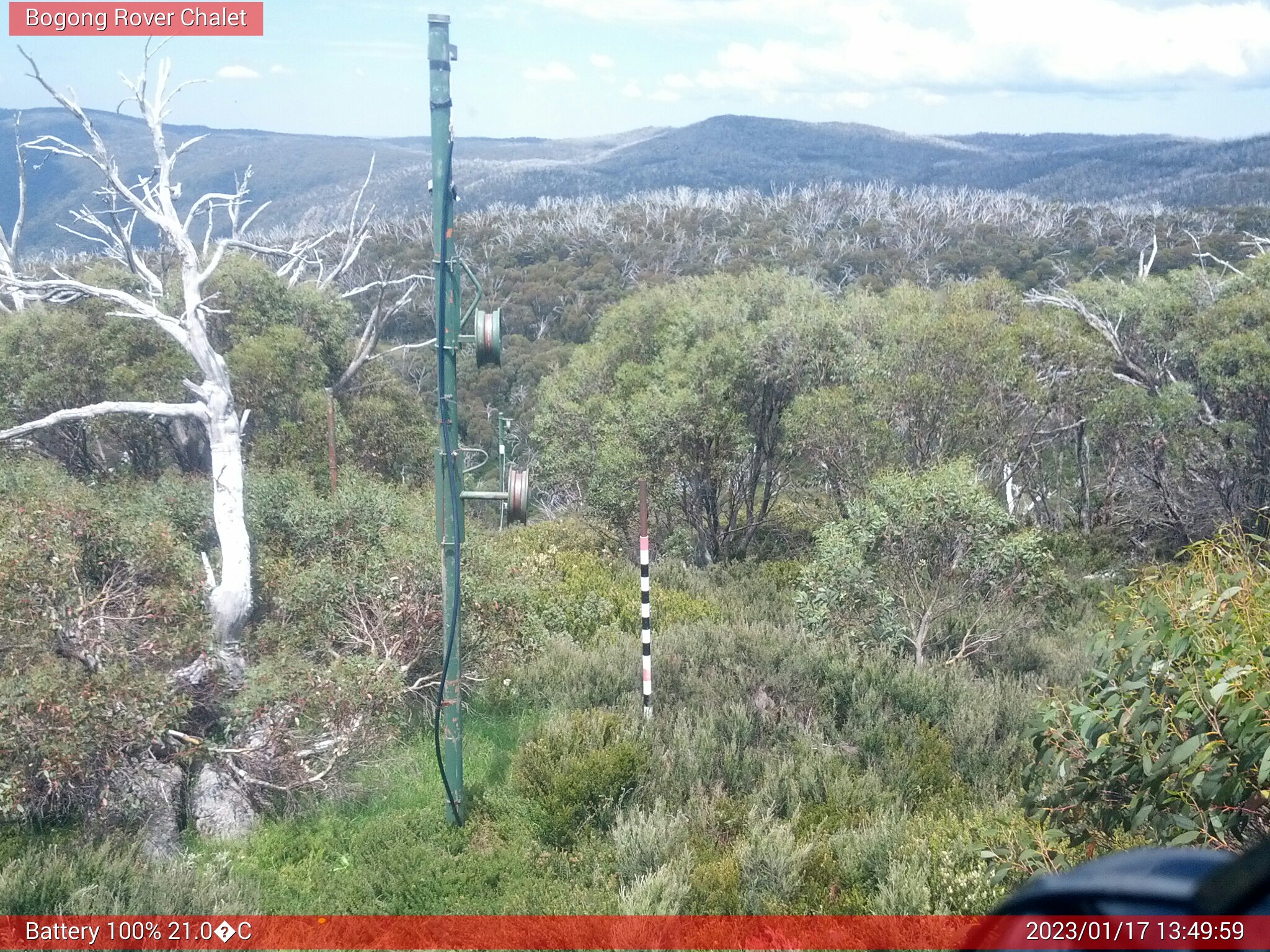 Bogong Web Cam 1:49pm Tuesday 17th of January 2023