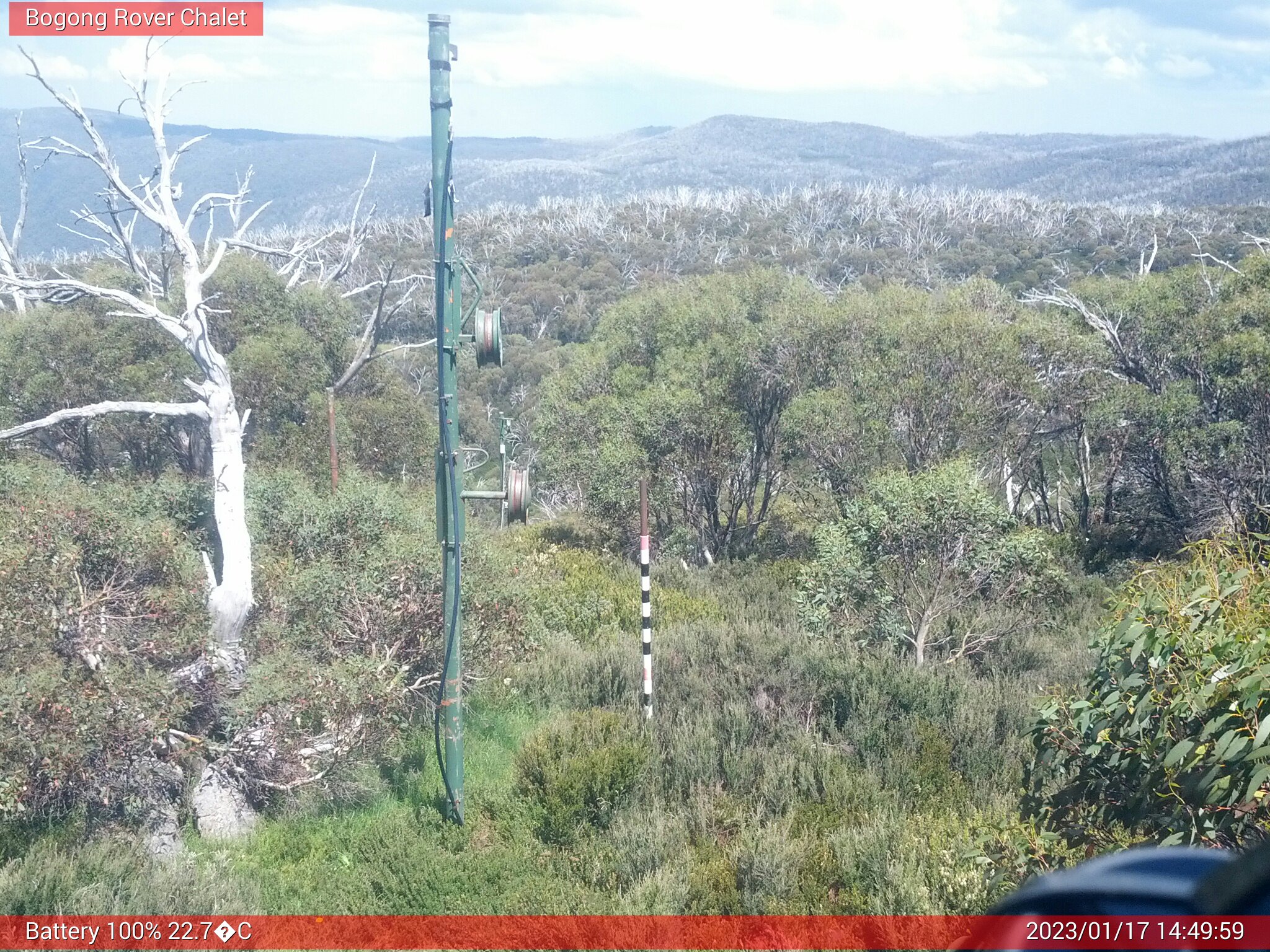 Bogong Web Cam 2:49pm Tuesday 17th of January 2023