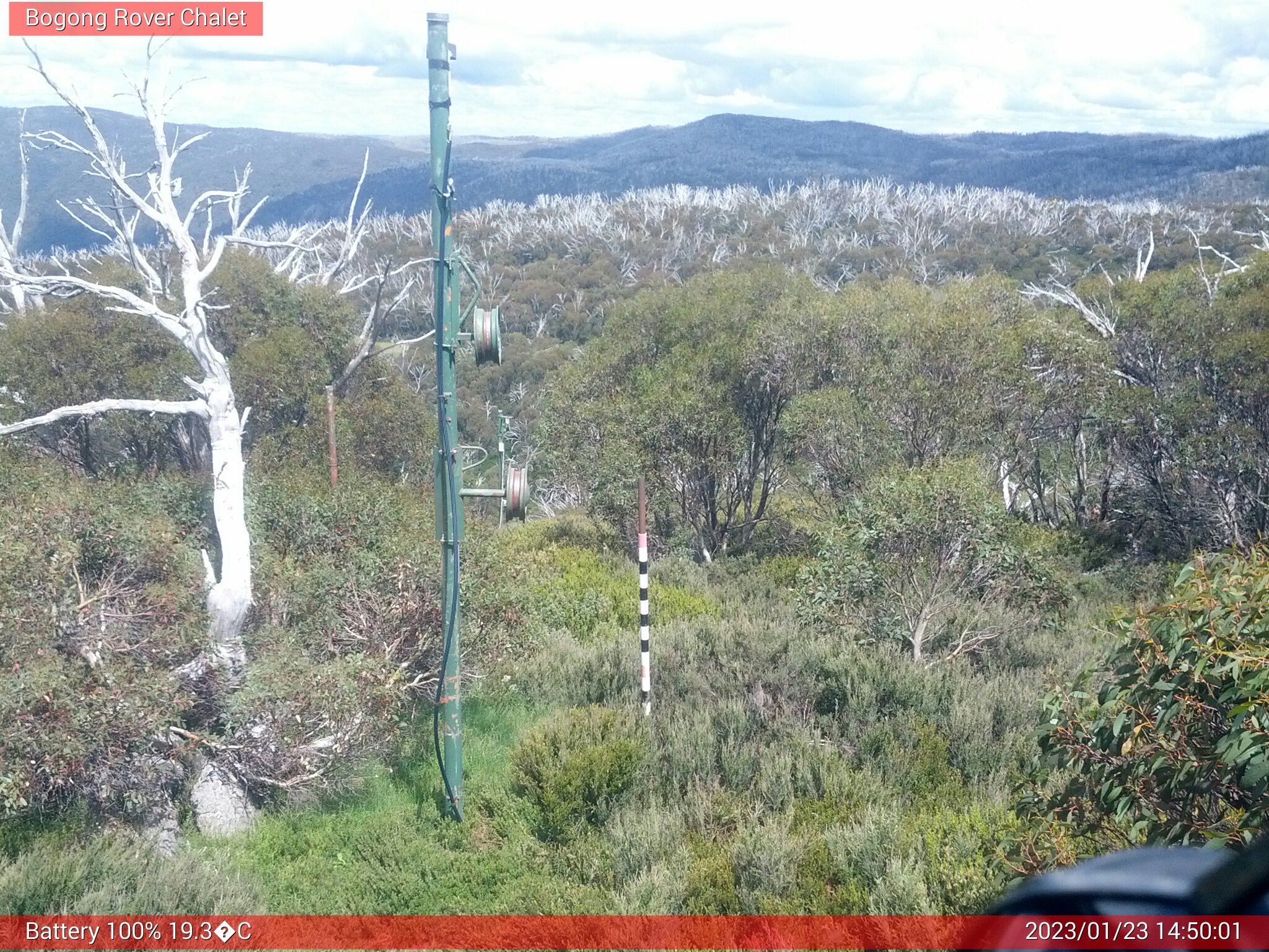 Bogong Web Cam 2:50pm Monday 23rd of January 2023