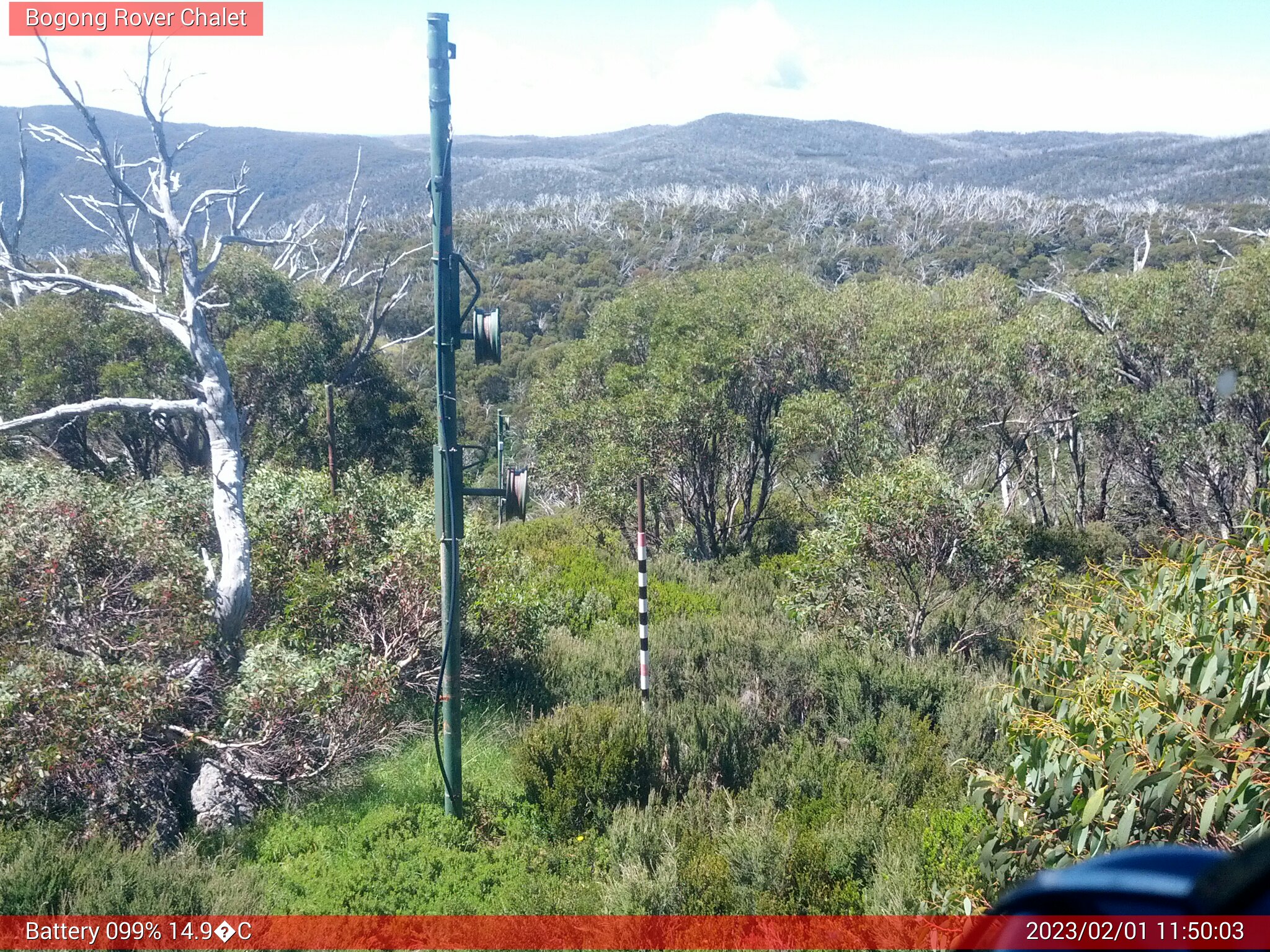 Bogong Web Cam 11:50am Wednesday 1st of February 2023