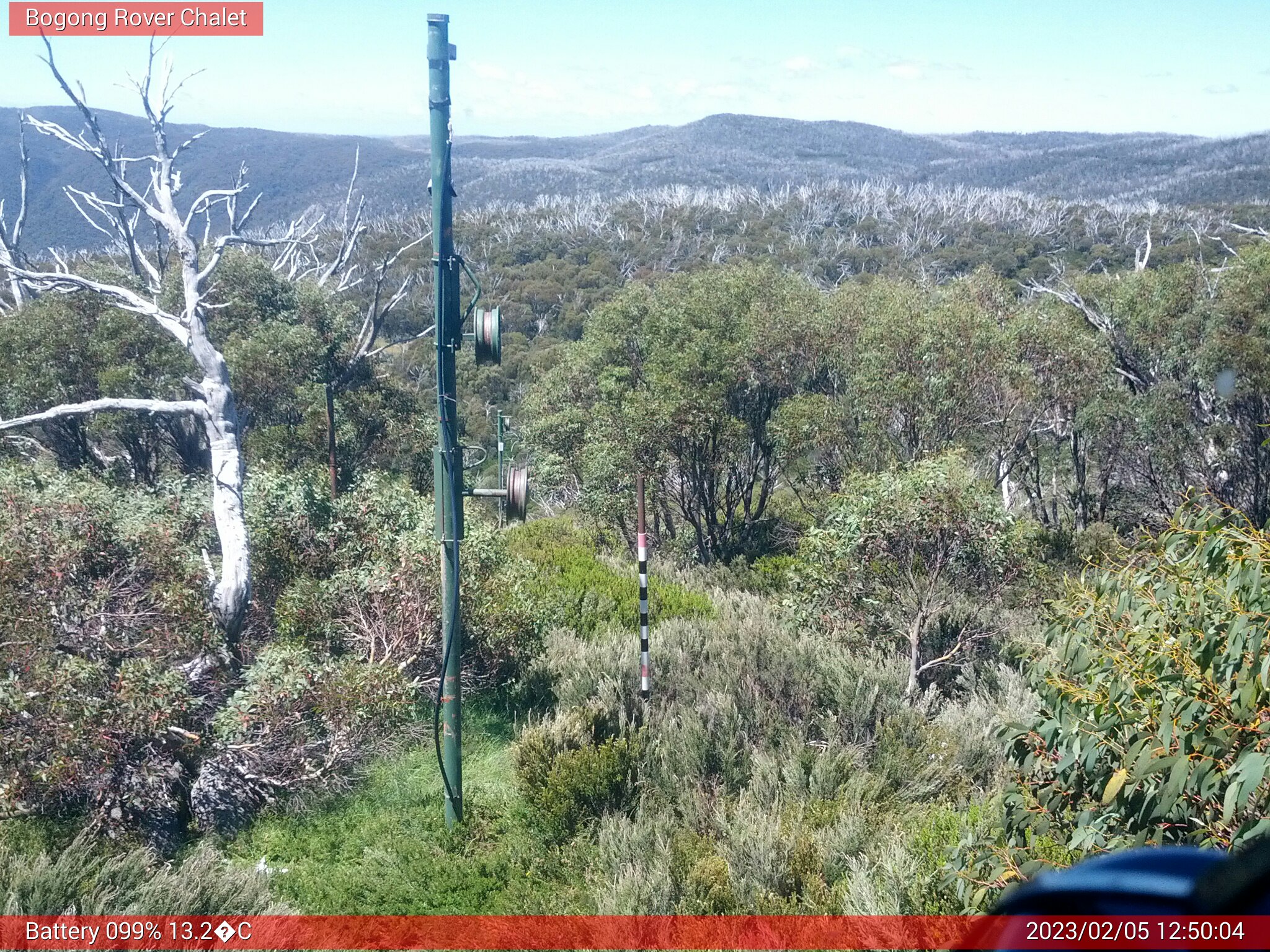 Bogong Web Cam 12:50pm Sunday 5th of February 2023