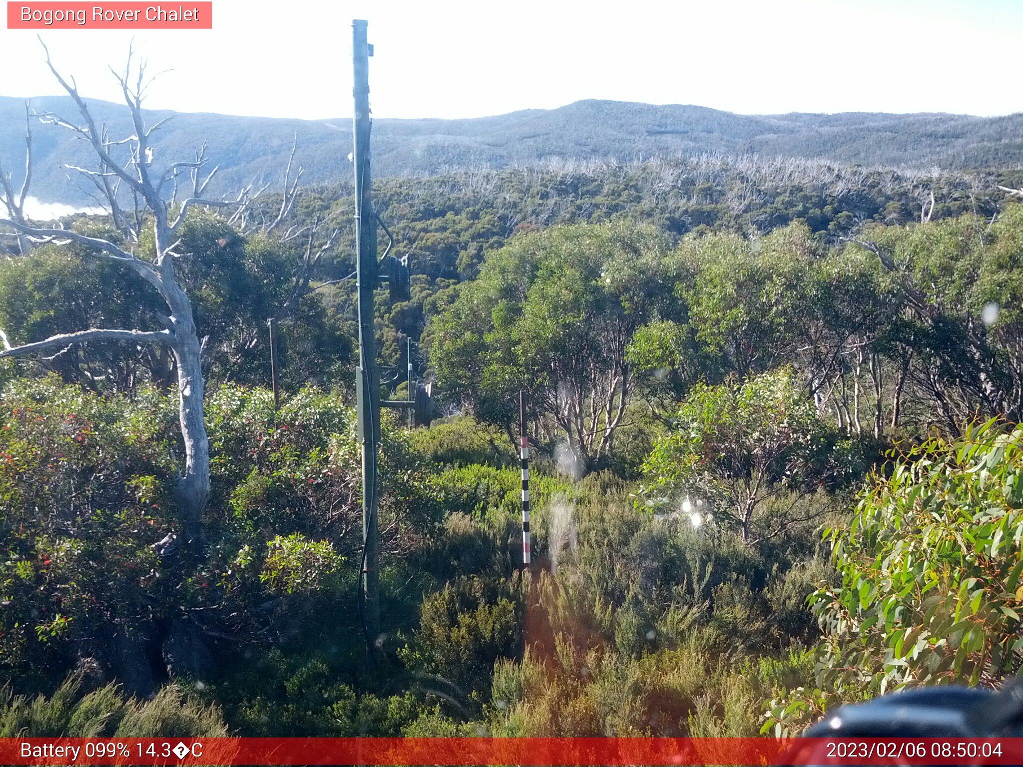 Bogong Web Cam 8:50am Monday 6th of February 2023