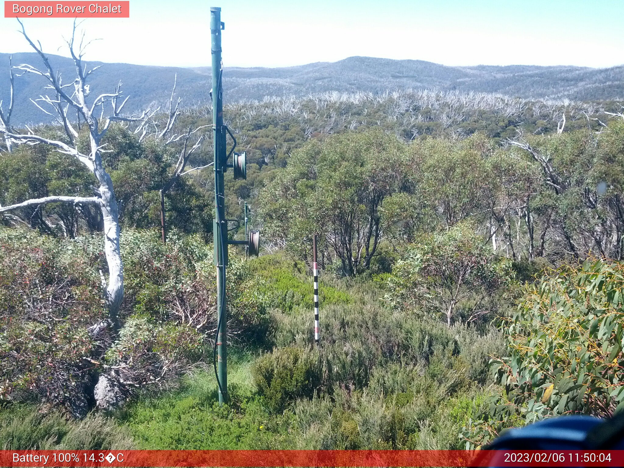 Bogong Web Cam 11:50am Monday 6th of February 2023