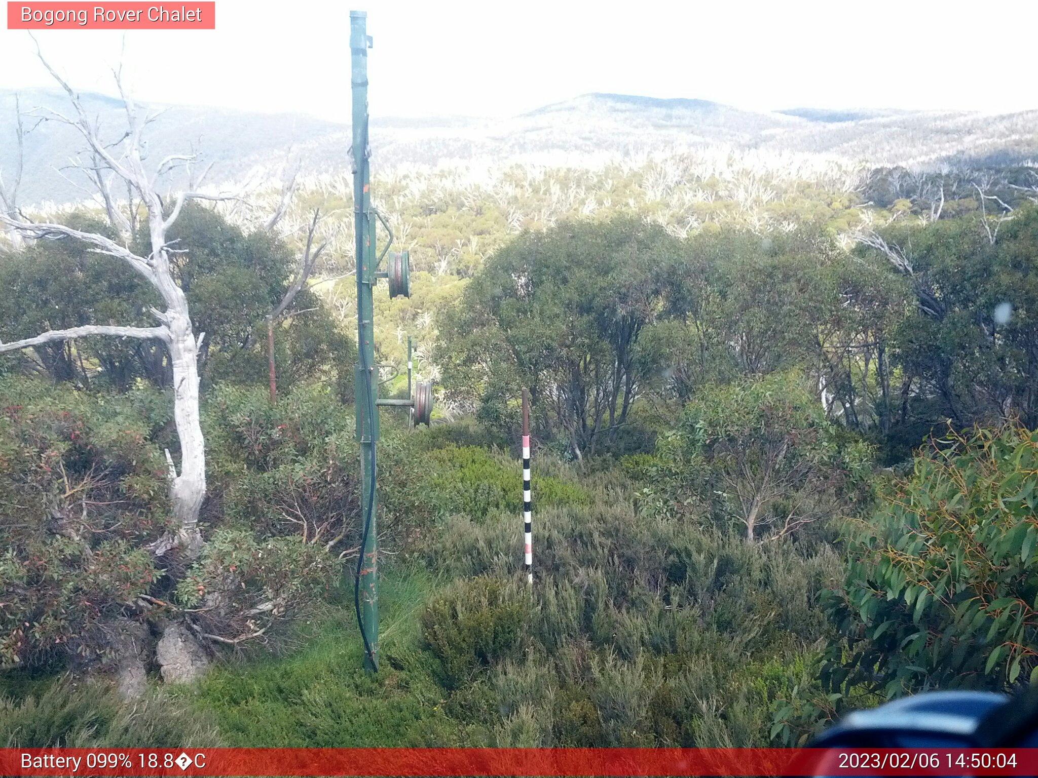 Bogong Web Cam 2:50pm Monday 6th of February 2023