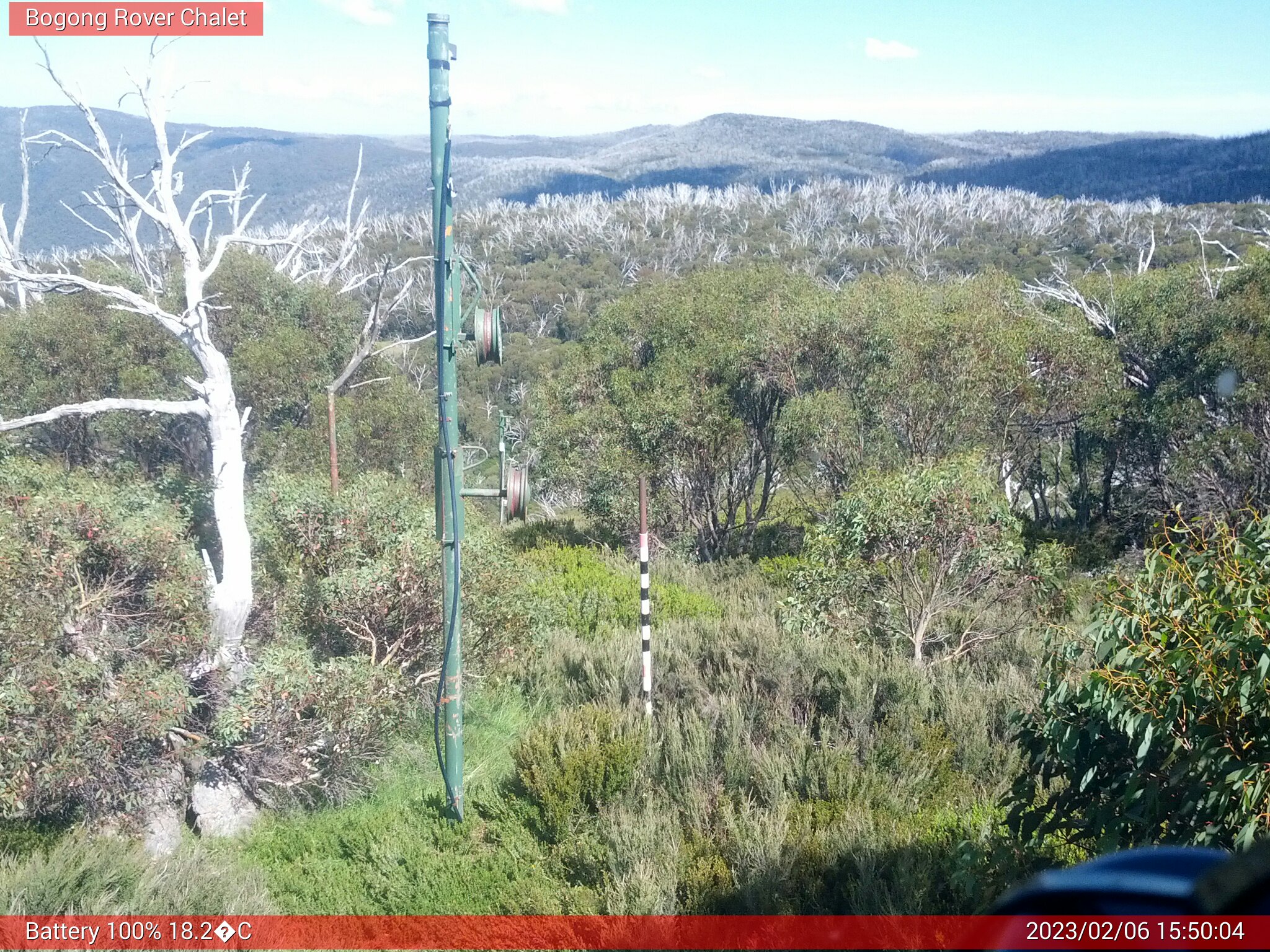 Bogong Web Cam 3:50pm Monday 6th of February 2023