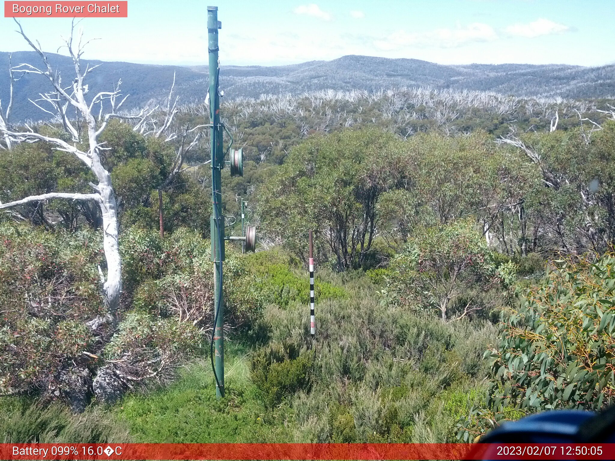 Bogong Web Cam 12:50pm Tuesday 7th of February 2023