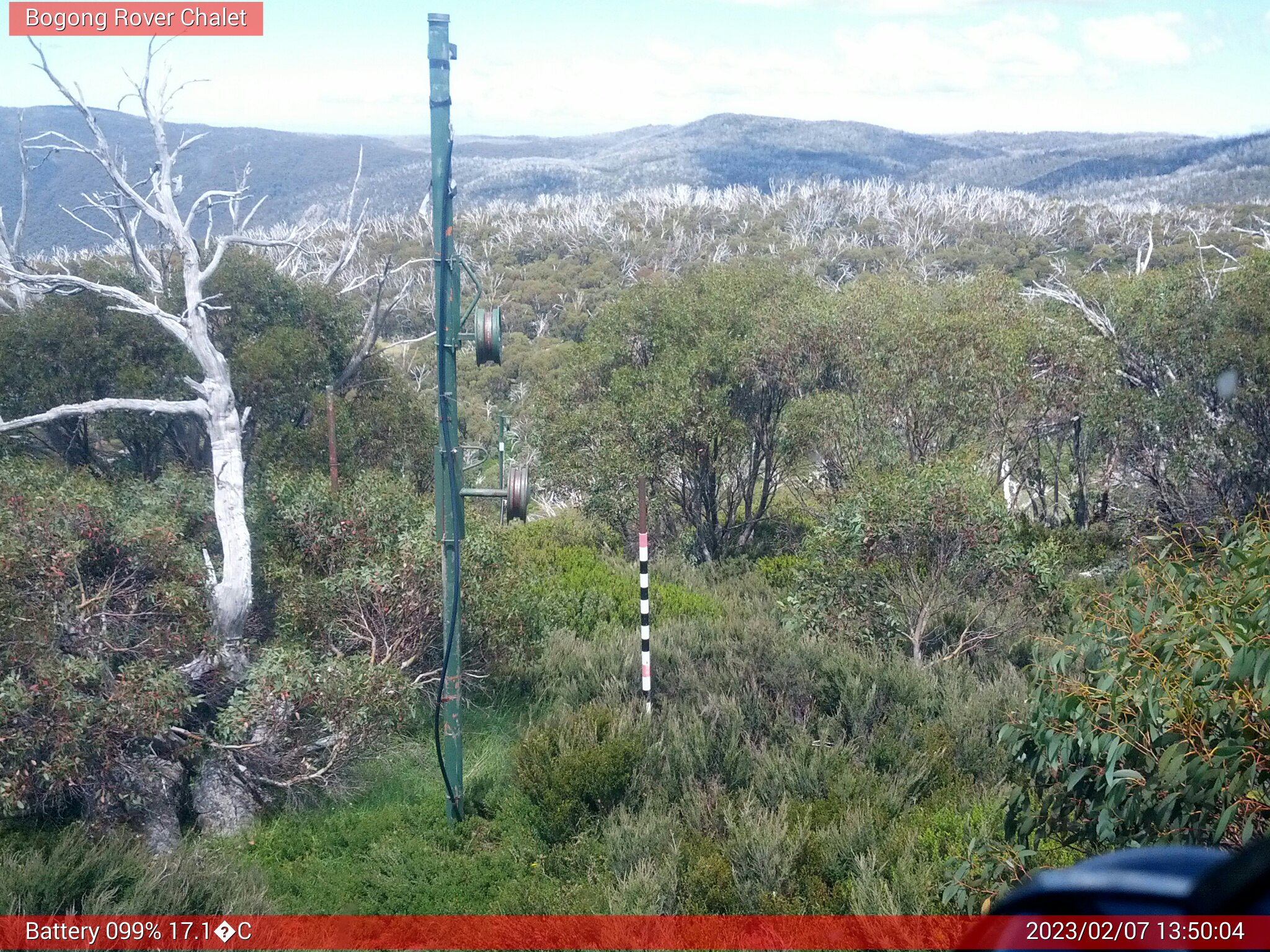 Bogong Web Cam 1:50pm Tuesday 7th of February 2023