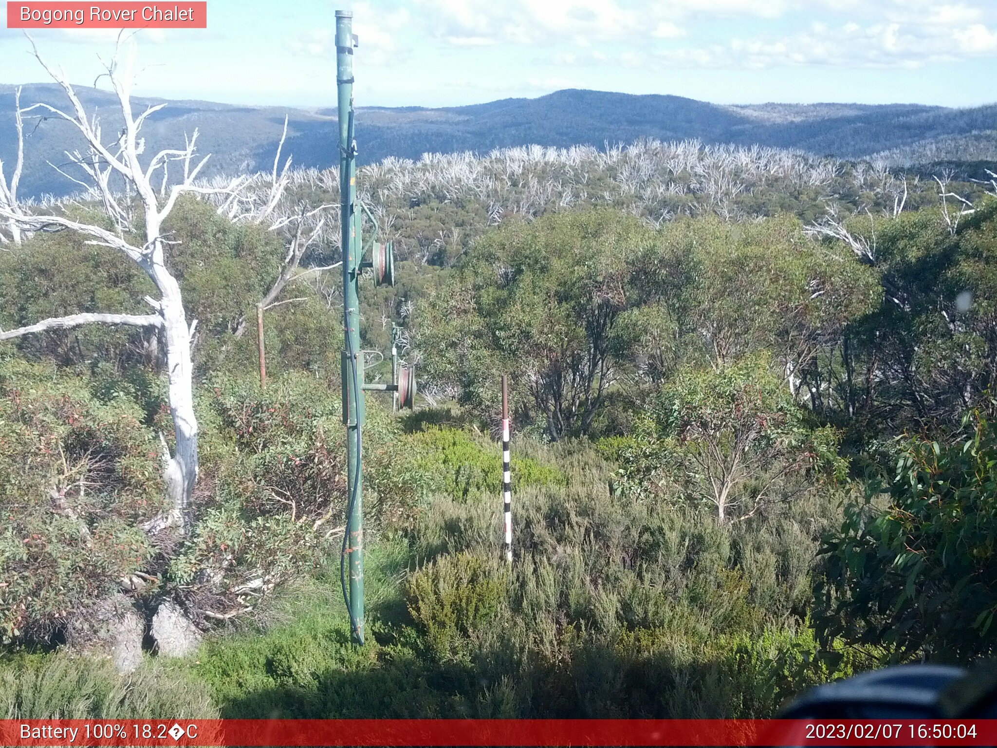 Bogong Web Cam 4:50pm Tuesday 7th of February 2023