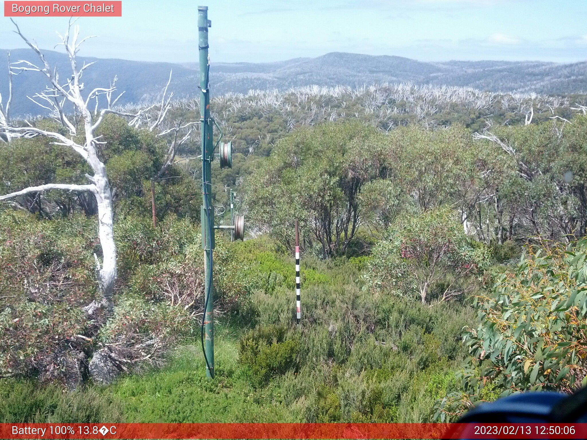 Bogong Web Cam 12:50pm Monday 13th of February 2023