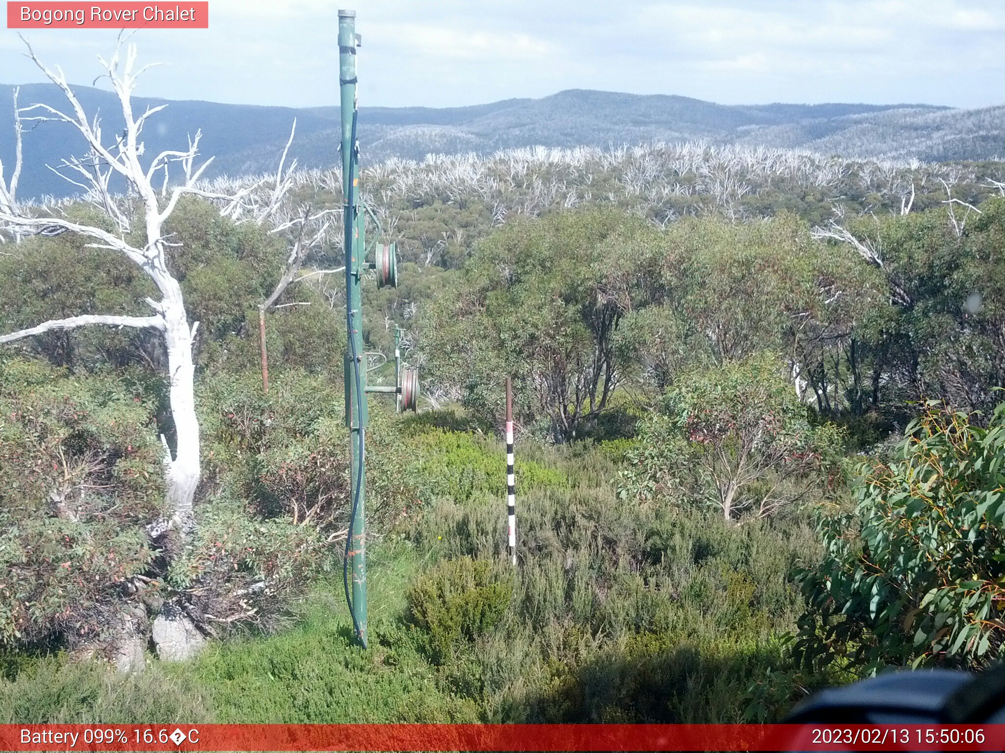 Bogong Web Cam 3:50pm Monday 13th of February 2023