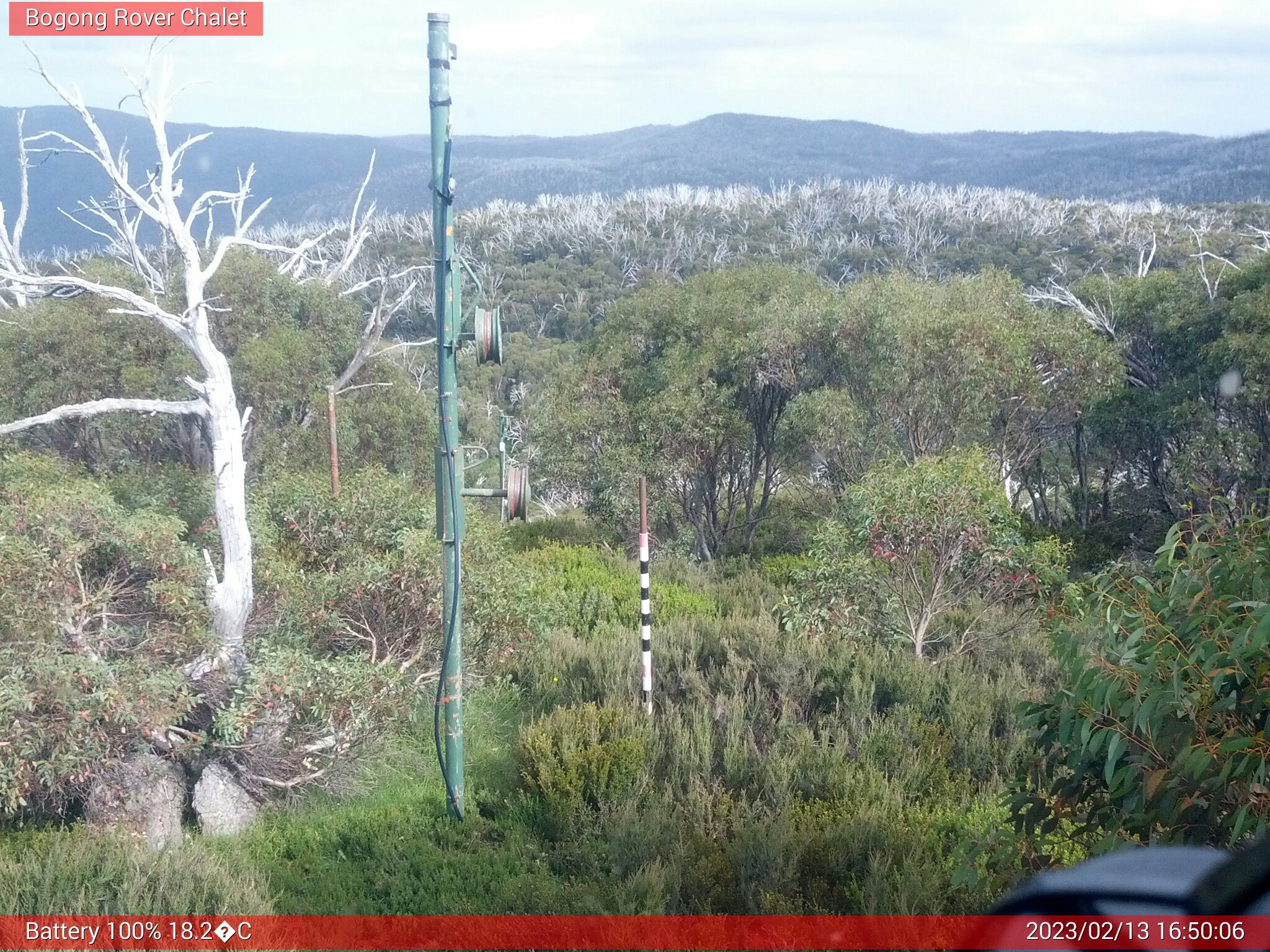 Bogong Web Cam 4:50pm Monday 13th of February 2023