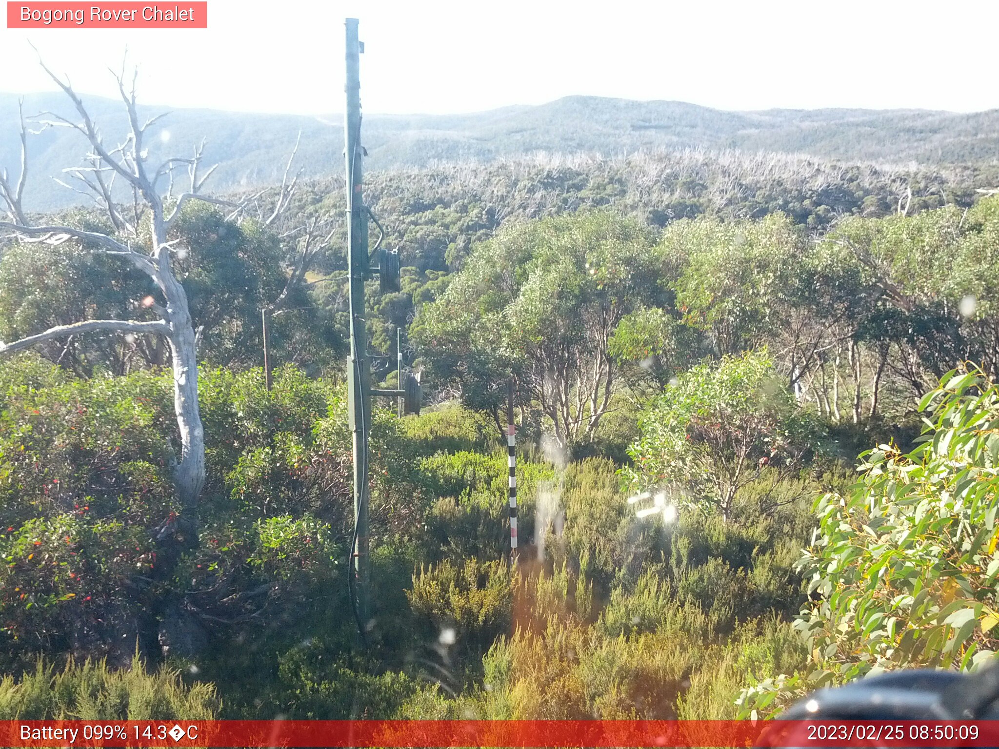 Bogong Web Cam 8:50am Saturday 25th of February 2023