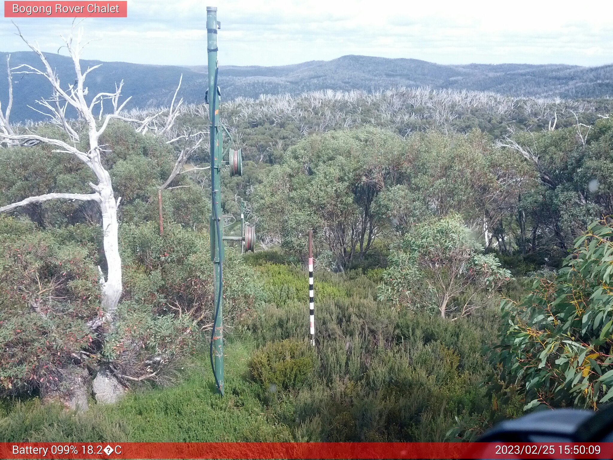 Bogong Web Cam 3:50pm Saturday 25th of February 2023