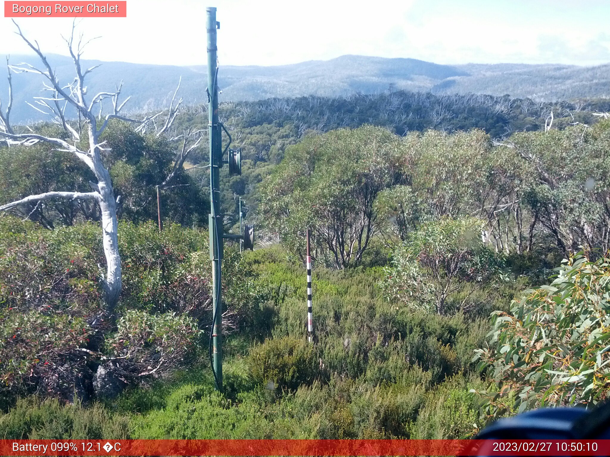 Bogong Web Cam 10:50am Monday 27th of February 2023