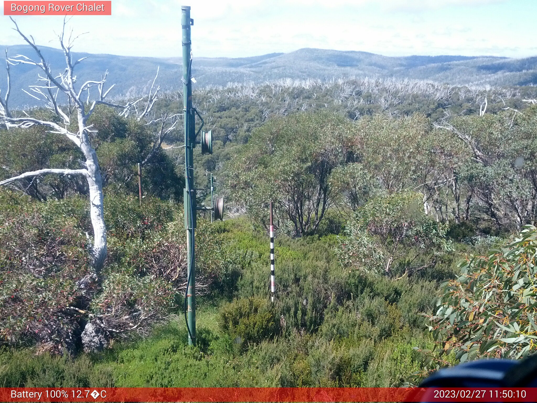 Bogong Web Cam 11:50am Monday 27th of February 2023