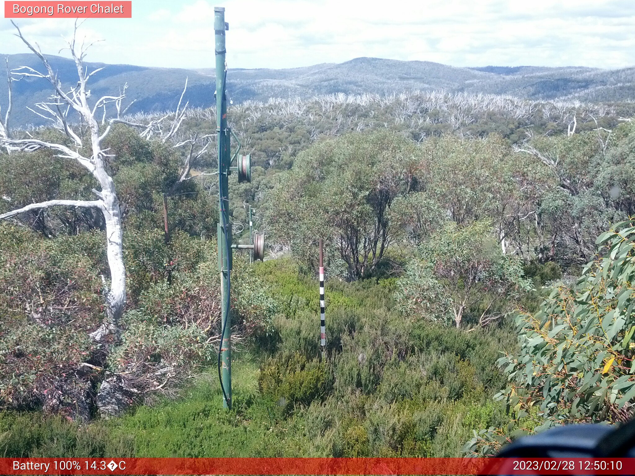 Bogong Web Cam 12:50pm Tuesday 28th of February 2023