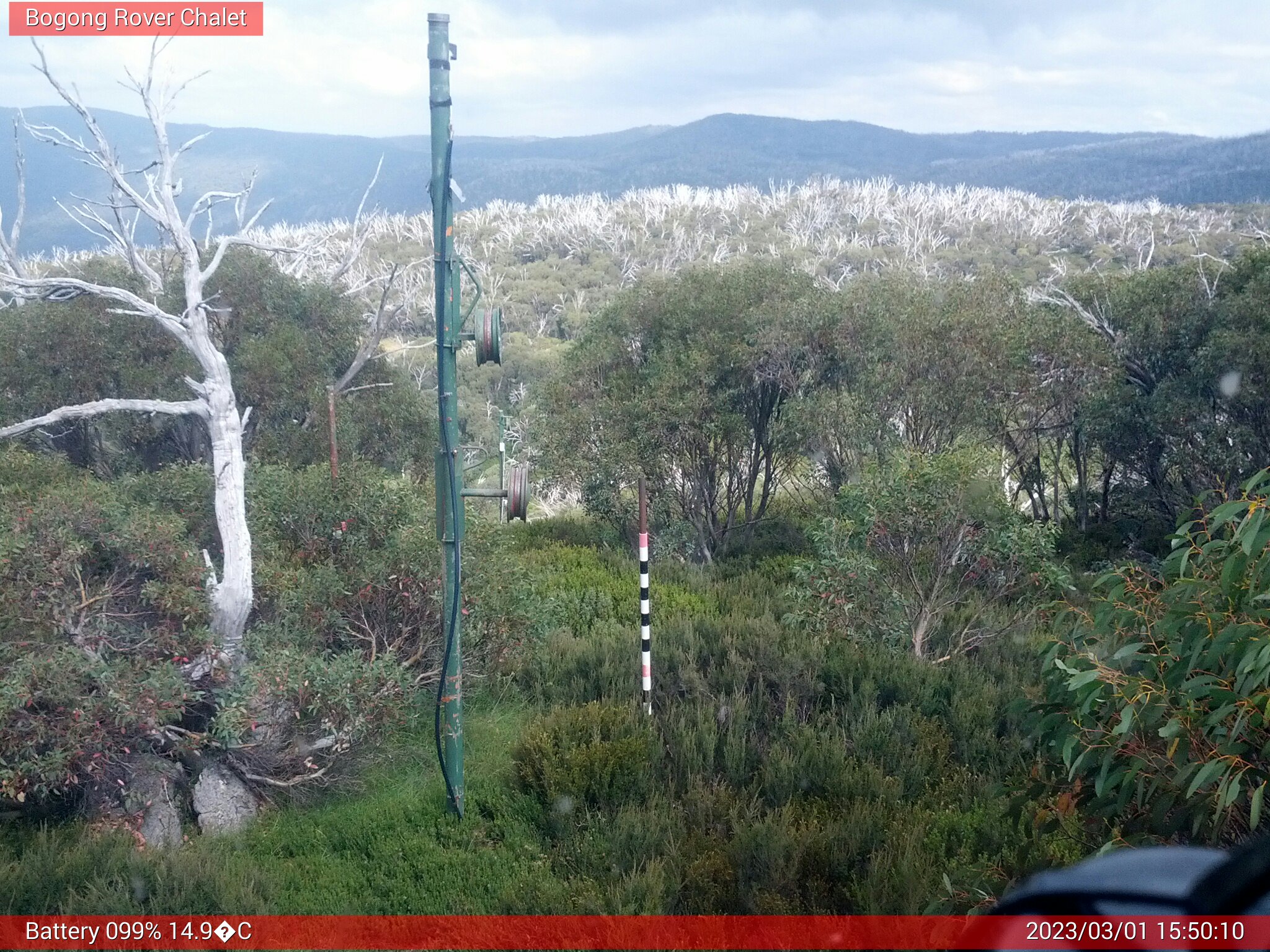 Bogong Web Cam 3:50pm Wednesday 1st of March 2023