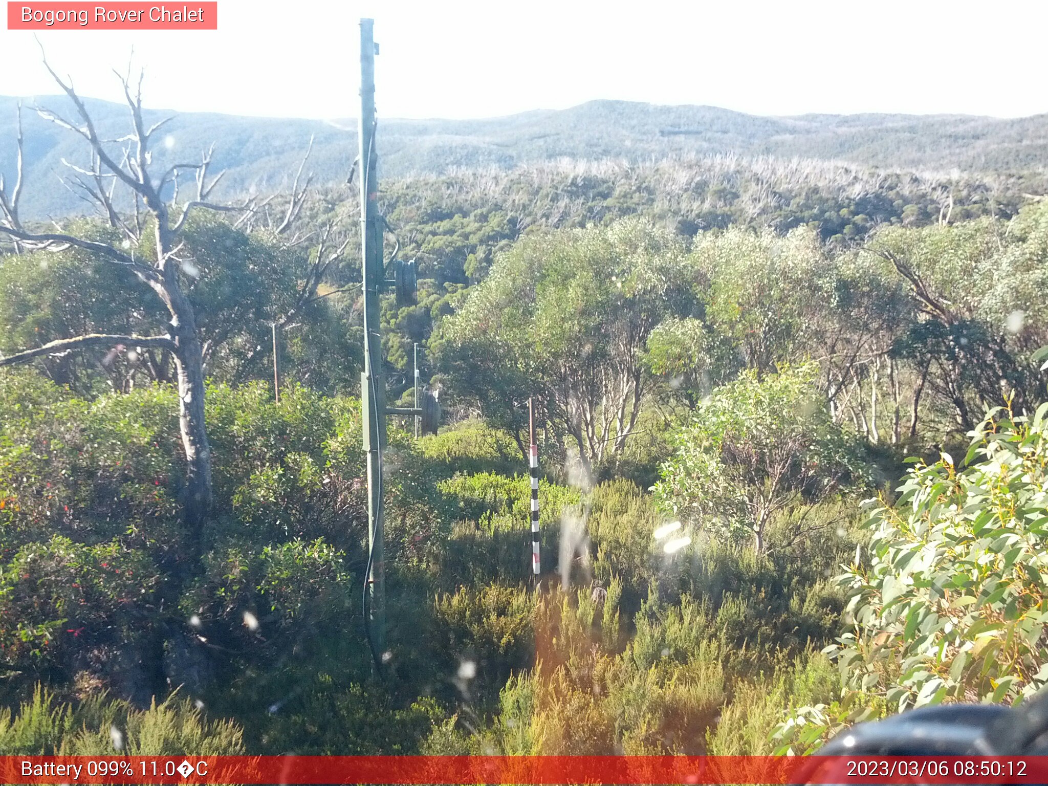 Bogong Web Cam 8:50am Monday 6th of March 2023