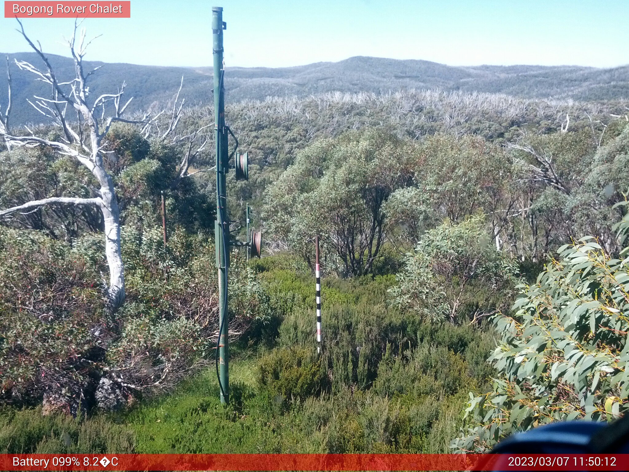 Bogong Web Cam 11:50am Tuesday 7th of March 2023