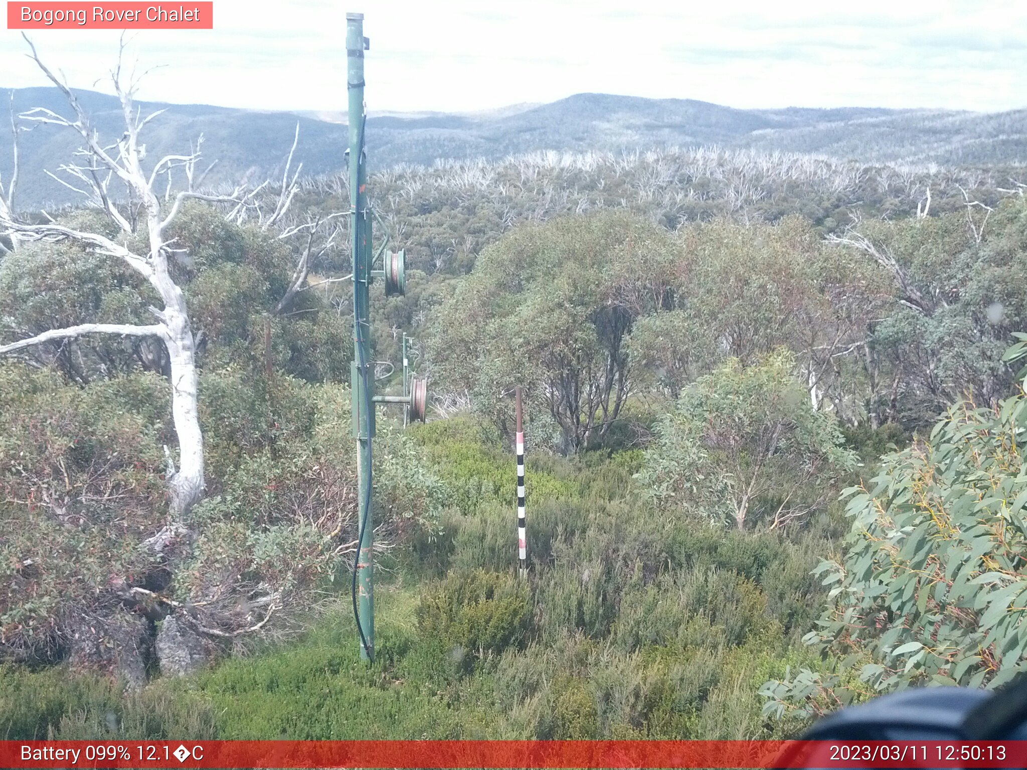 Bogong Web Cam 12:50pm Saturday 11th of March 2023