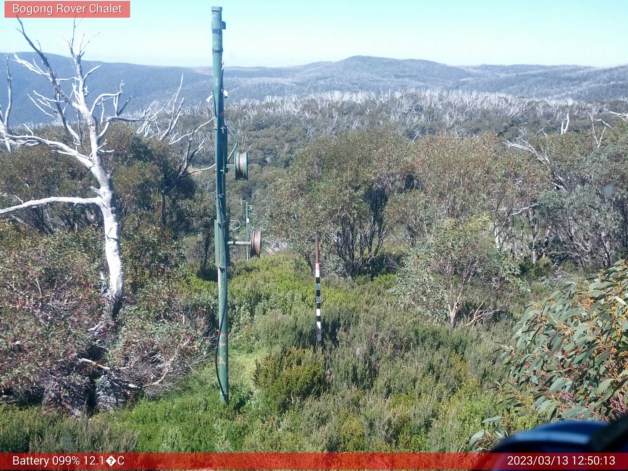 Bogong Web Cam 12:50pm Monday 13th of March 2023