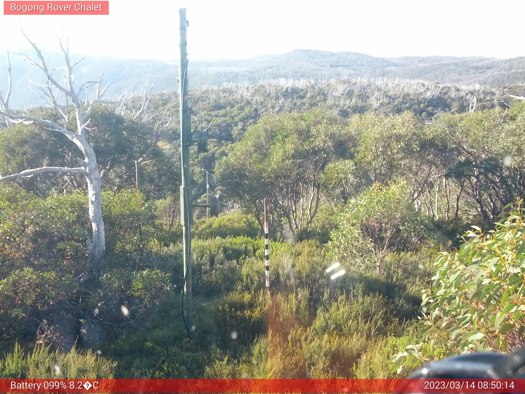 Bogong Web Cam 8:50am Tuesday 14th of March 2023