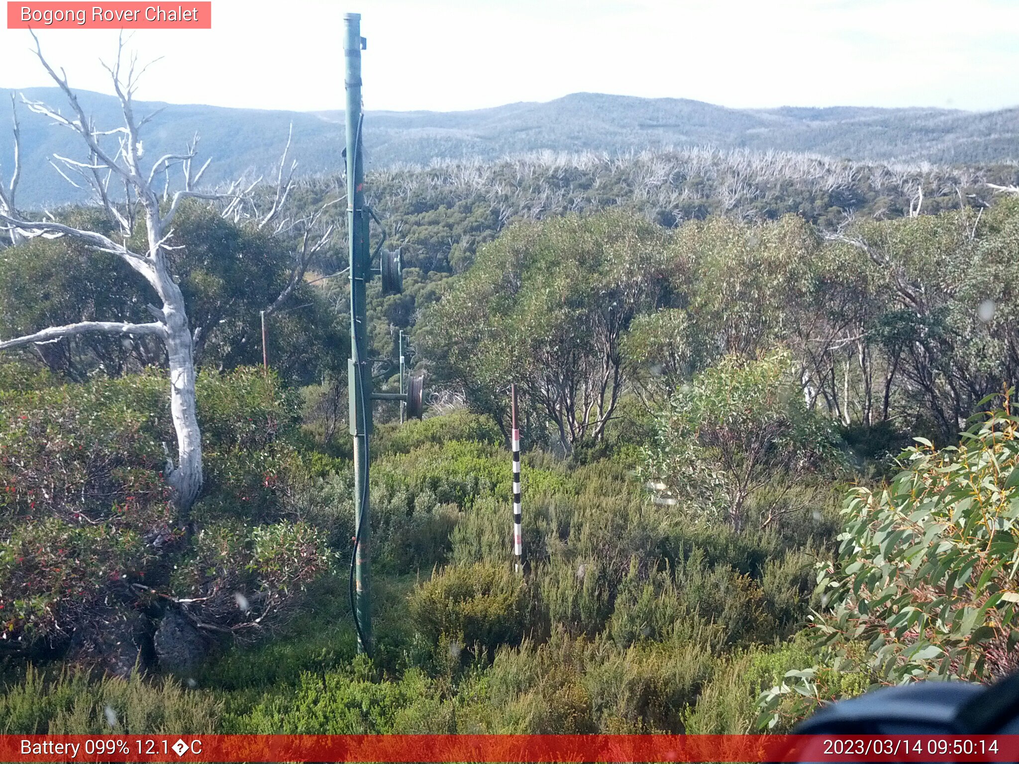 Bogong Web Cam 9:50am Tuesday 14th of March 2023