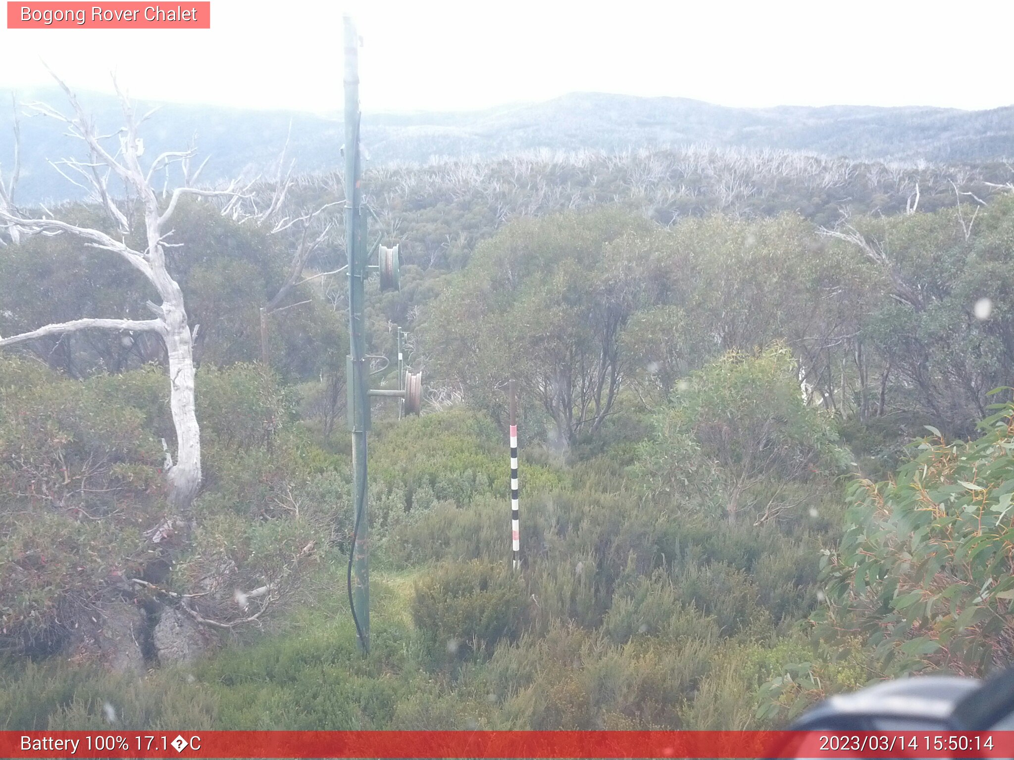 Bogong Web Cam 3:50pm Tuesday 14th of March 2023