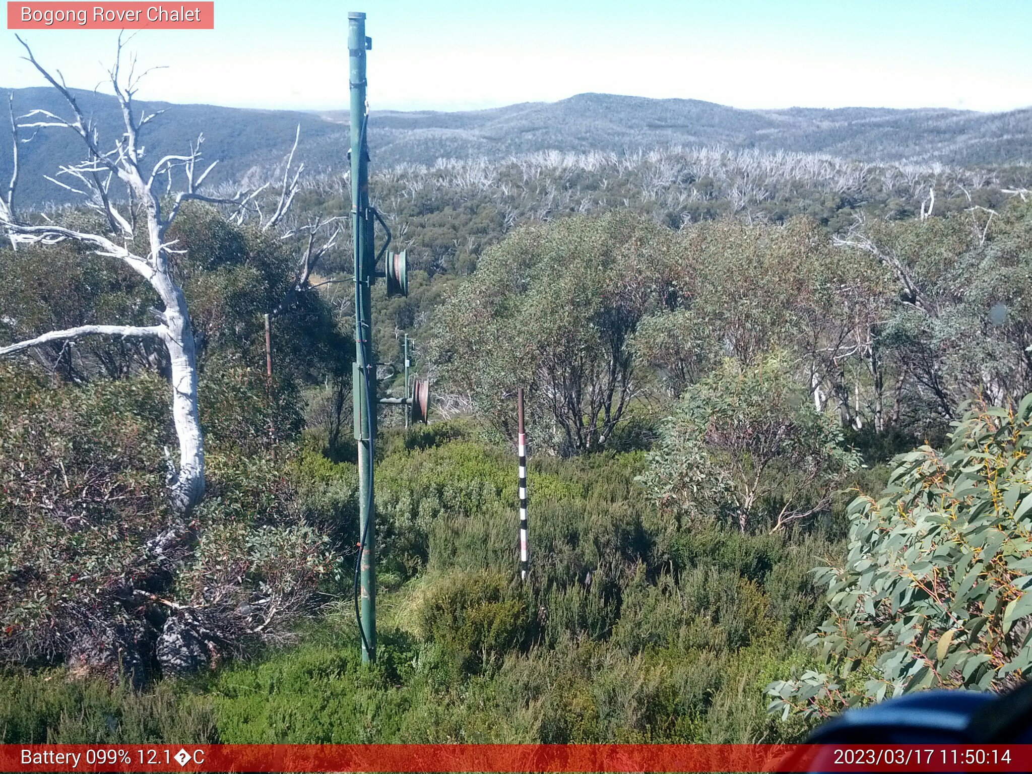 Bogong Web Cam 11:50am Friday 17th of March 2023