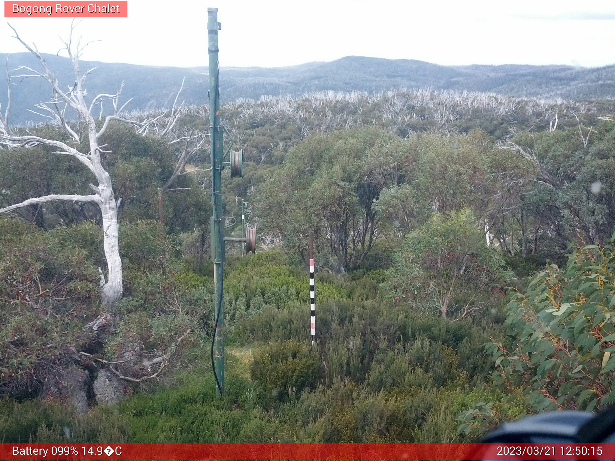 Bogong Web Cam 12:50pm Tuesday 21st of March 2023