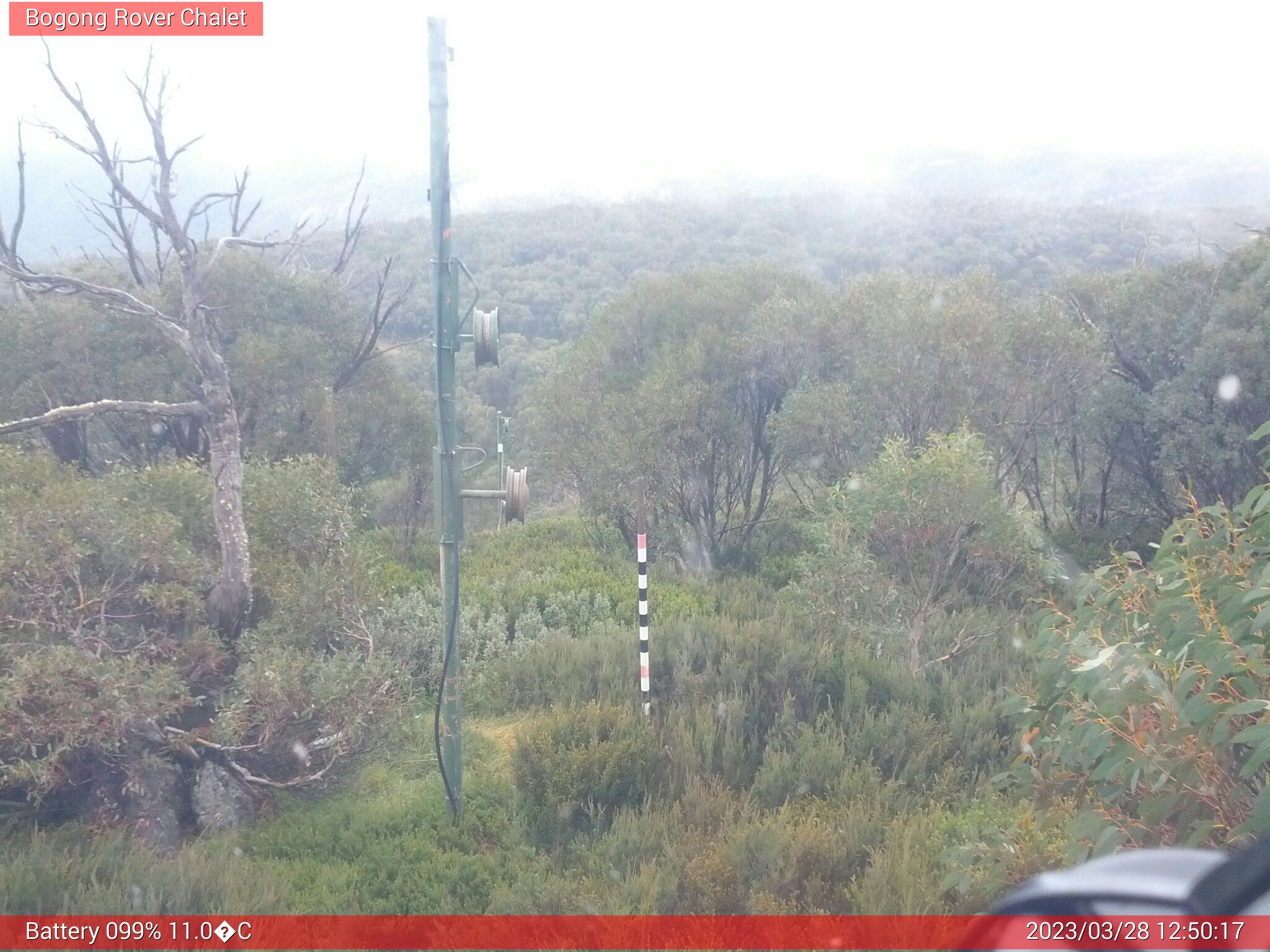 Bogong Web Cam 12:50pm Tuesday 28th of March 2023