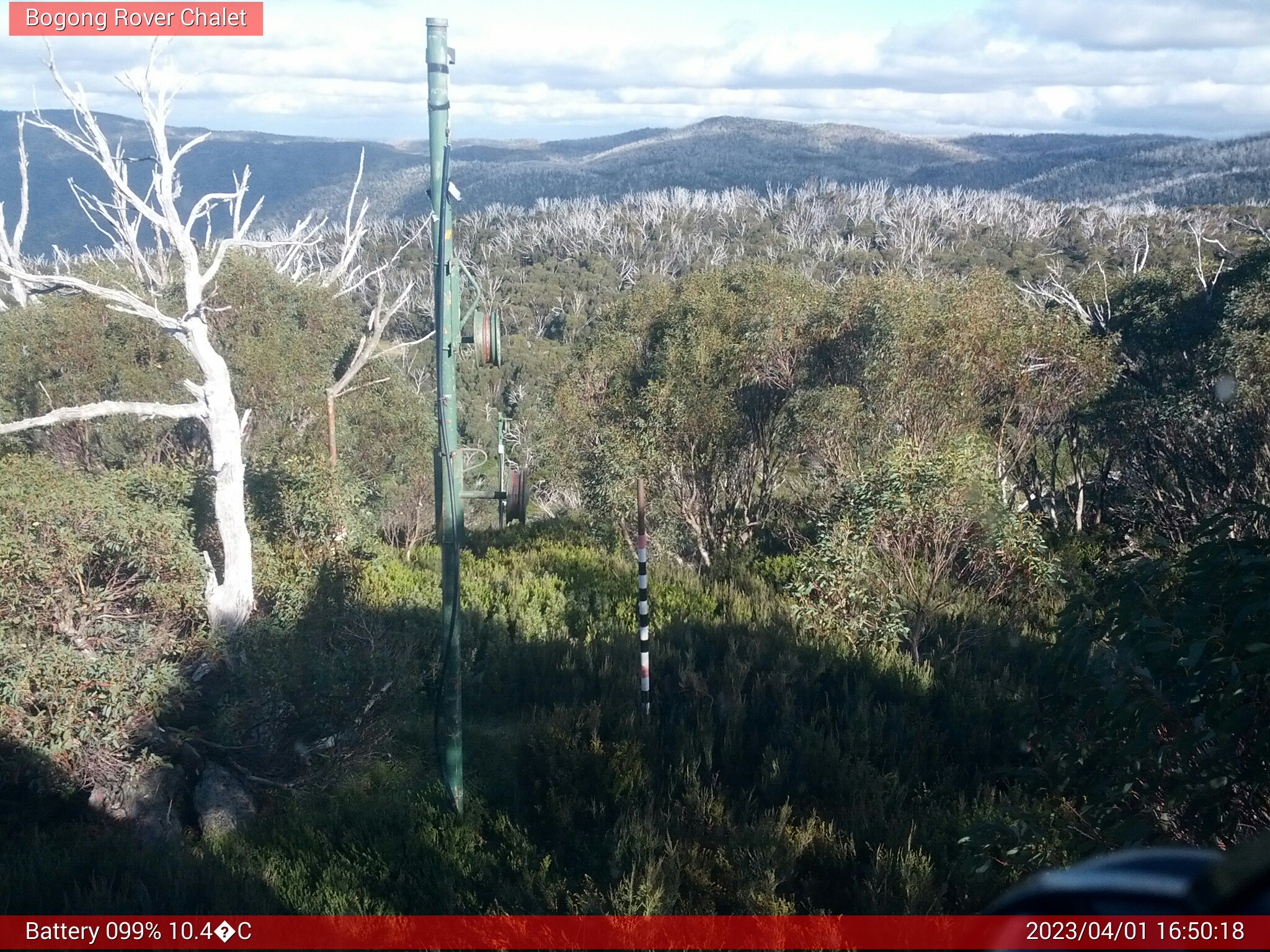 Bogong Web Cam 4:50pm Saturday 1st of April 2023