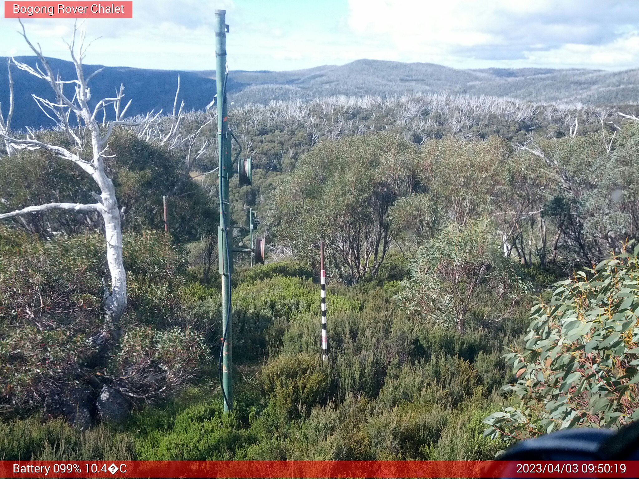 Bogong Web Cam 9:50am Monday 3rd of April 2023