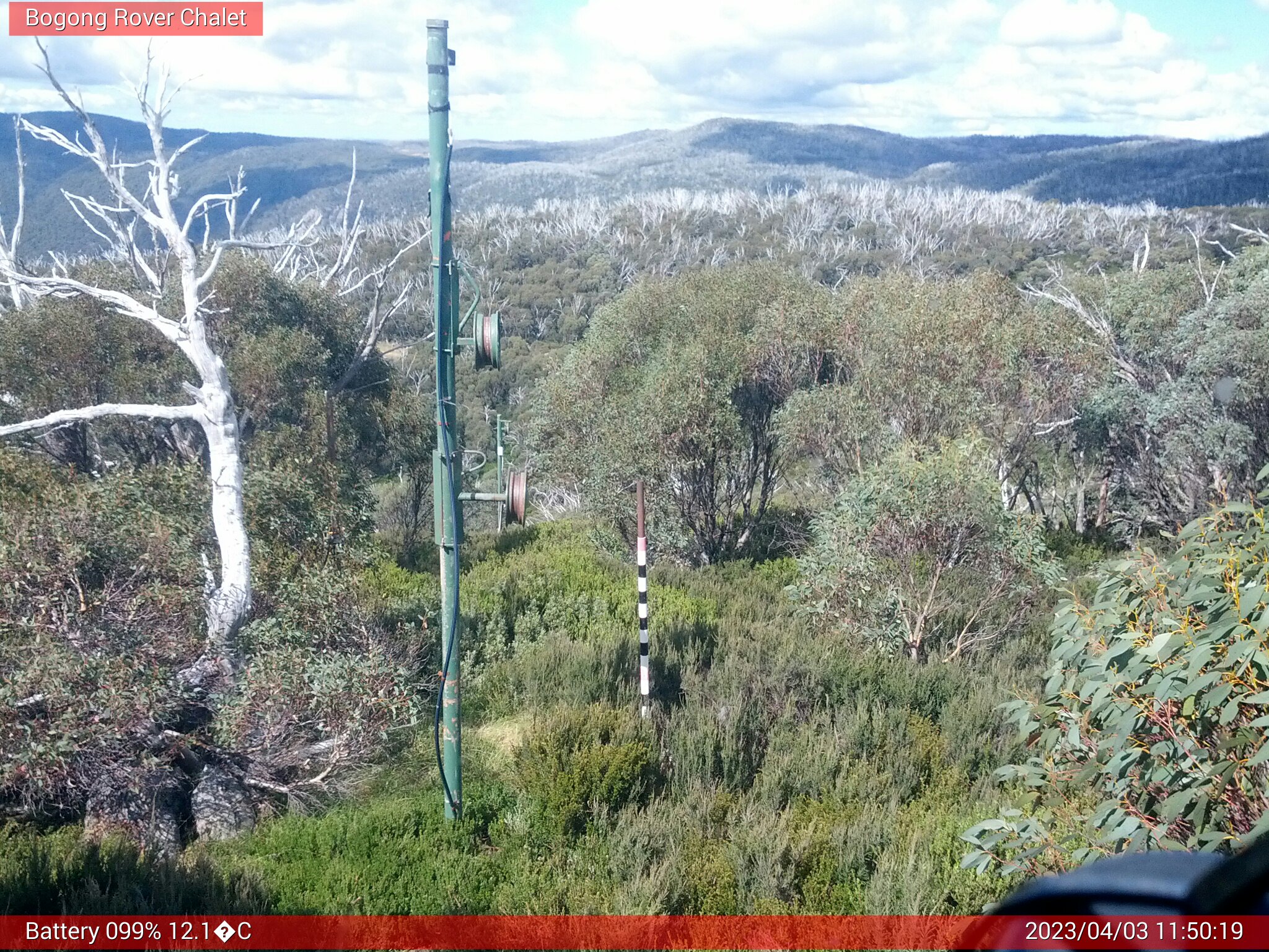 Bogong Web Cam 11:50am Monday 3rd of April 2023