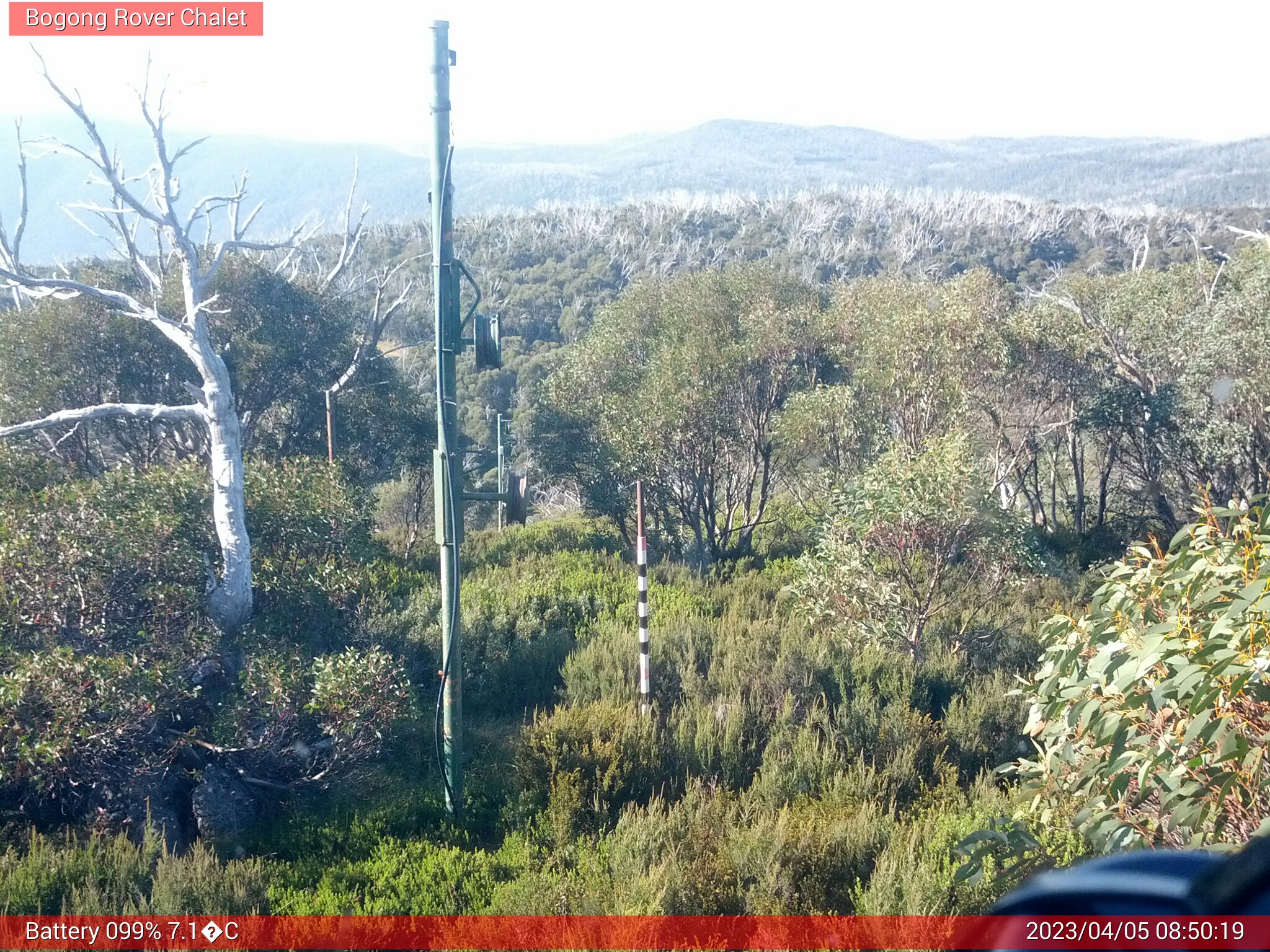 Bogong Web Cam 8:50am Wednesday 5th of April 2023