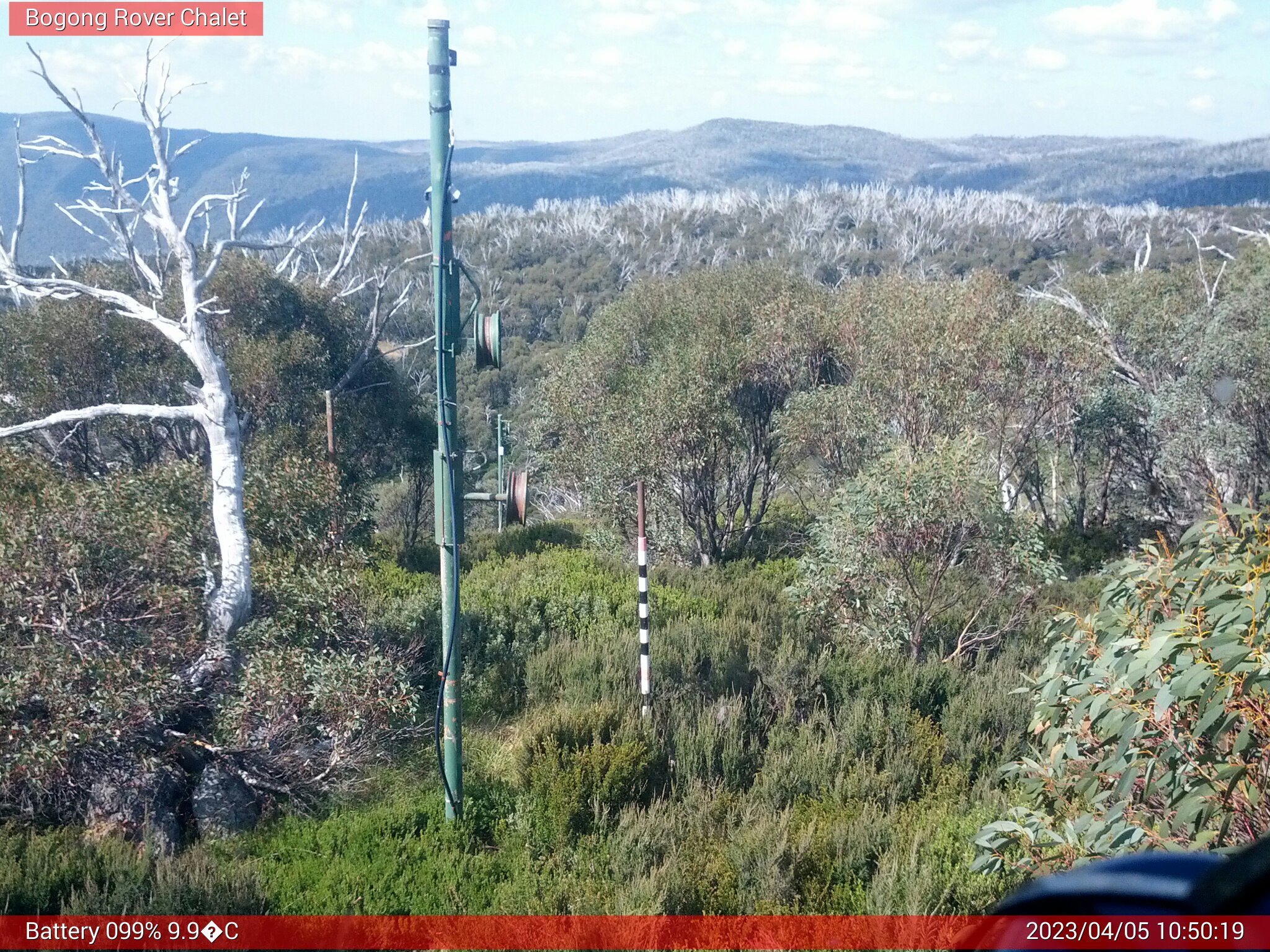 Bogong Web Cam 10:50am Wednesday 5th of April 2023