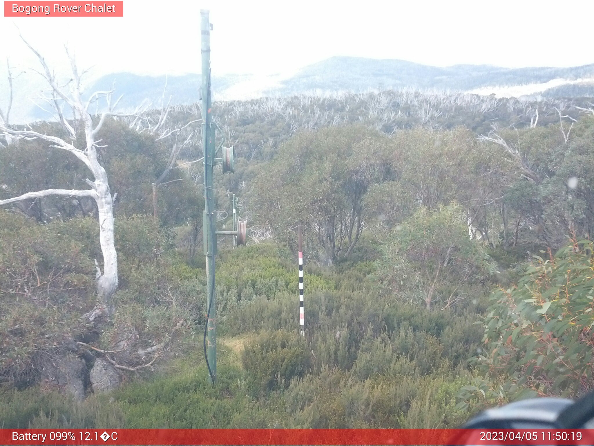 Bogong Web Cam 11:50am Wednesday 5th of April 2023