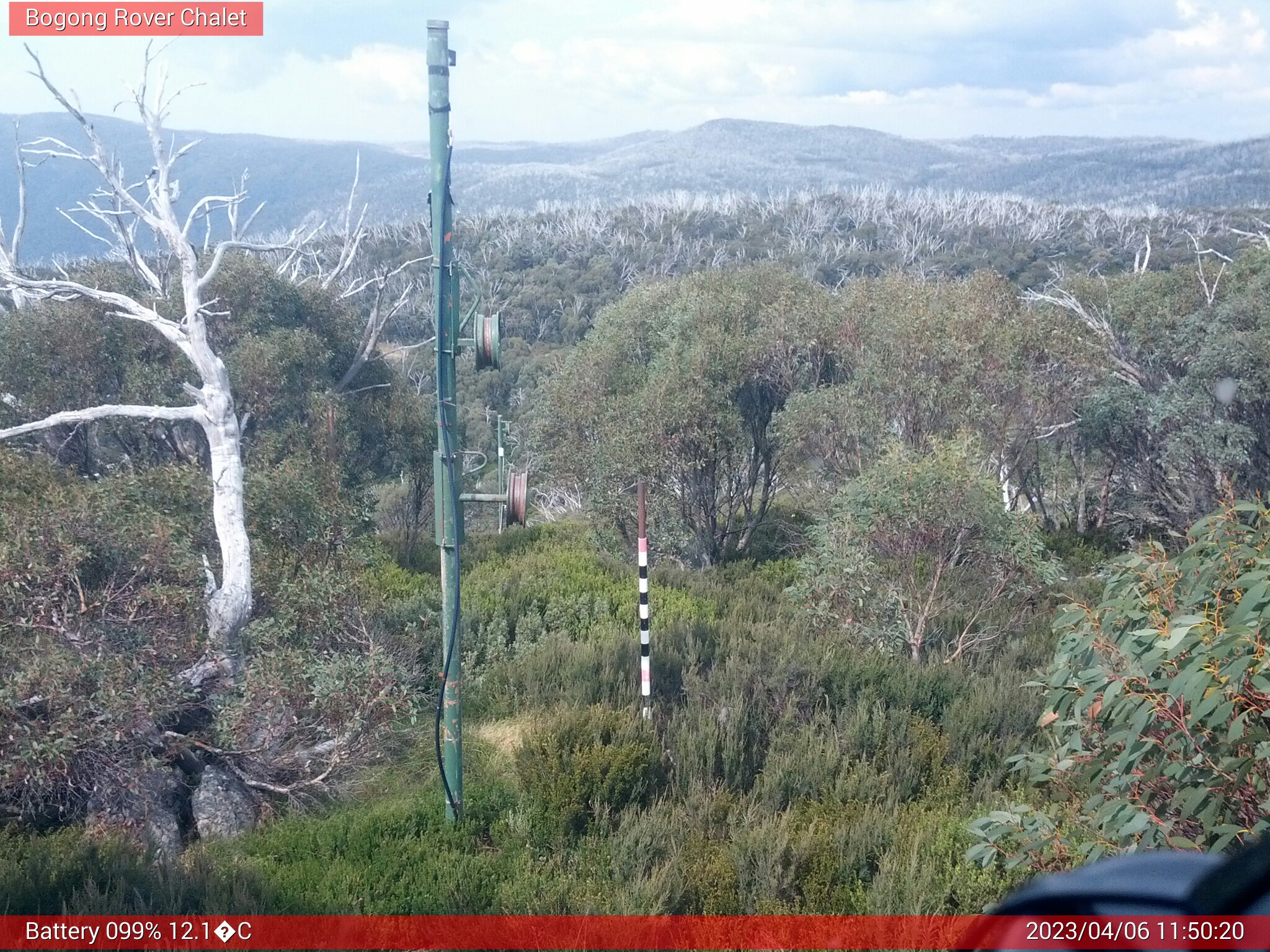 Bogong Web Cam 11:50am Thursday 6th of April 2023